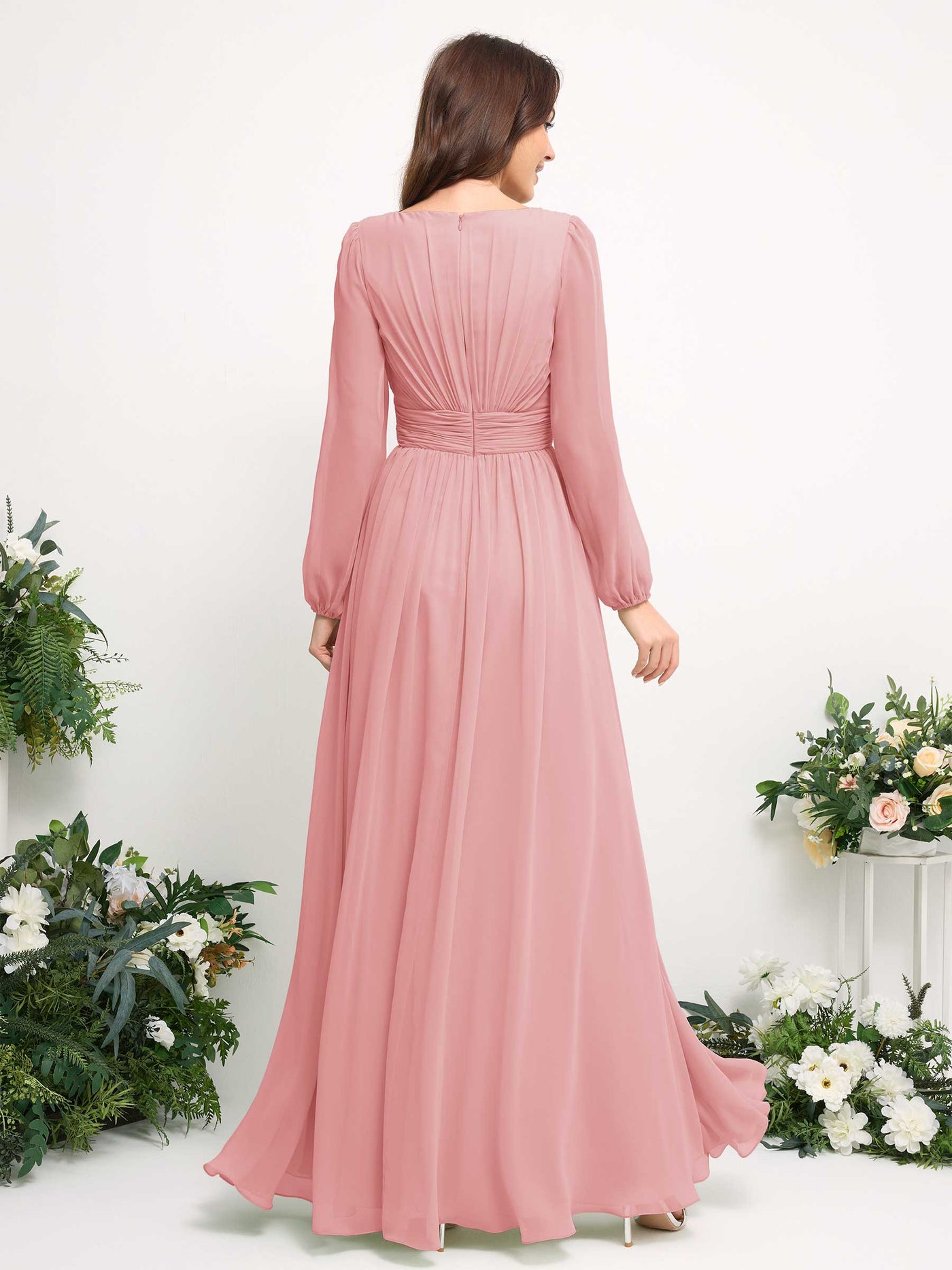Carlyna Vestido línea A de gasa escote bandeja manga larga para dama de honor Rosa Champán #color_rosa-champ-n
