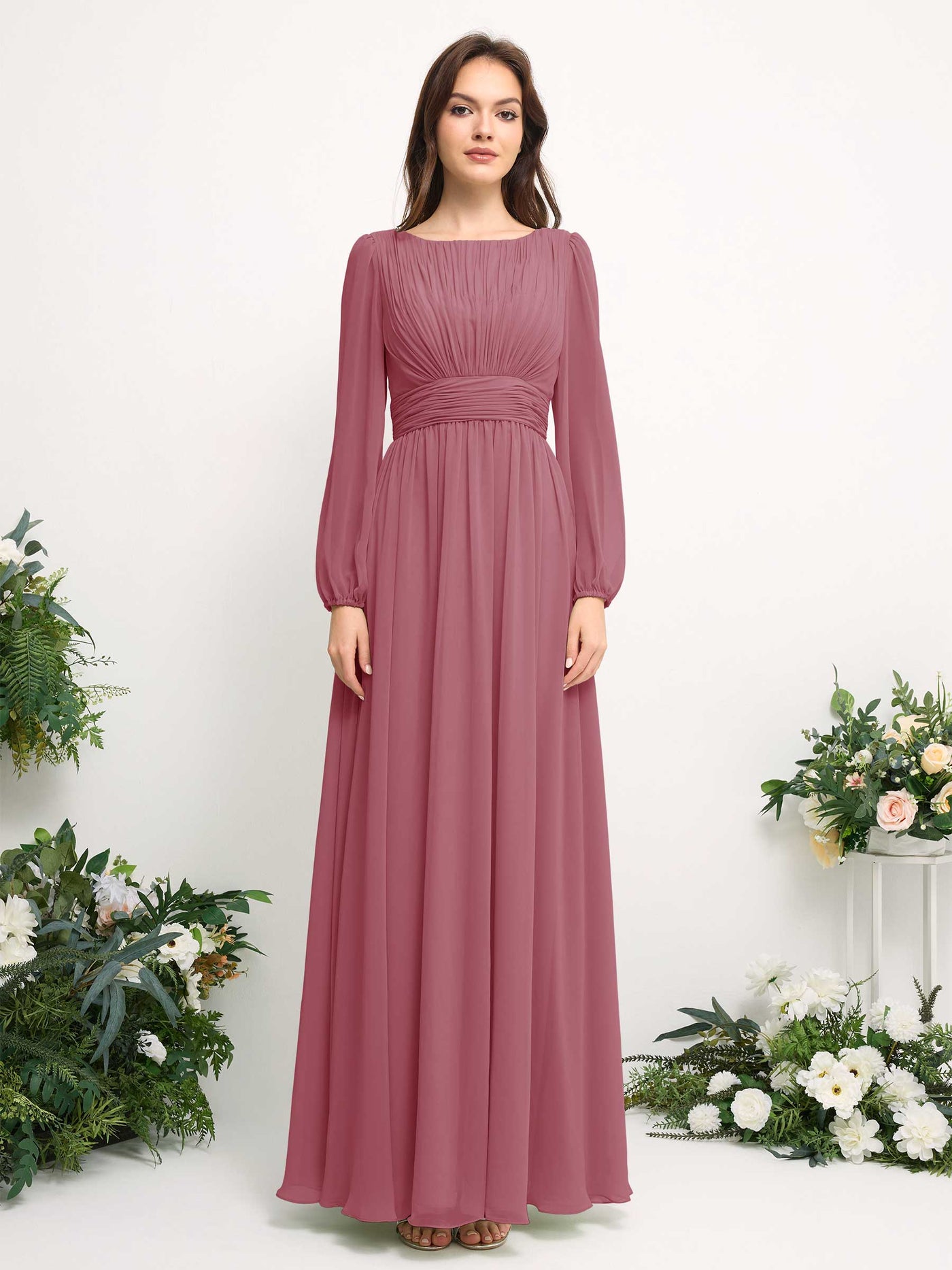 Carlyna Vestido línea A de gasa escote bandeja manga larga para dama de honor Rosa Del Desierto #color_rosa-del-desierto