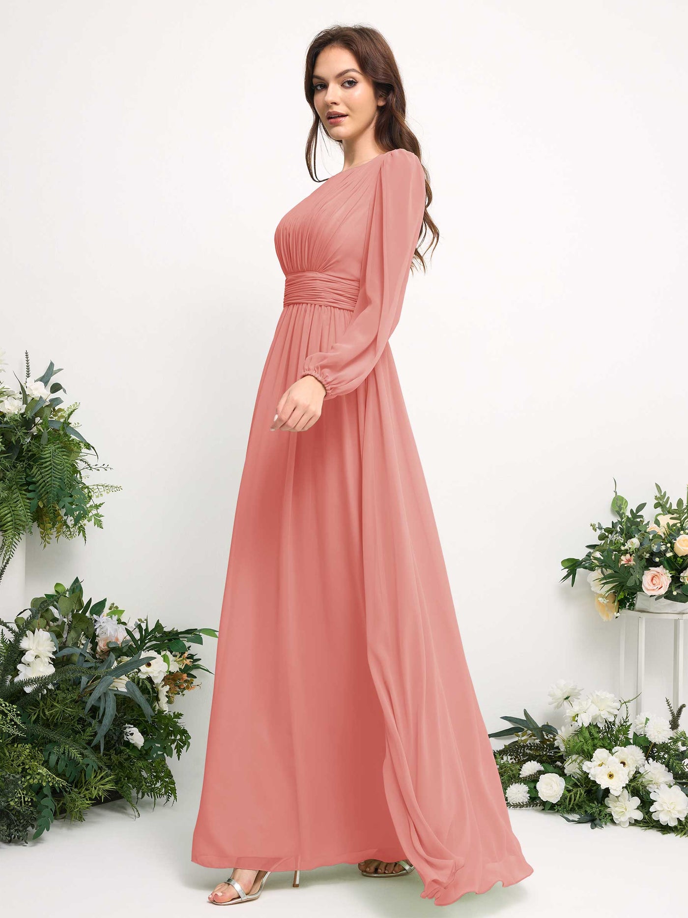 Carlyna Vestido línea A de gasa escote bandeja manga larga para dama de honor Rosa Melocotón #color_rosa-melocot-n