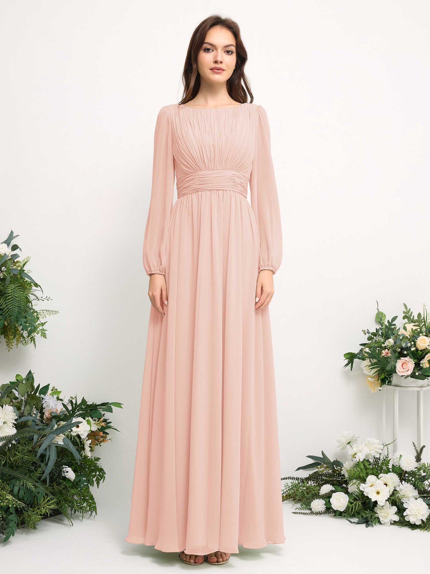 Carlyna Vestido línea A de gasa escote bandeja manga larga para dama de honor Rosa Perla #color_rosa-perla
