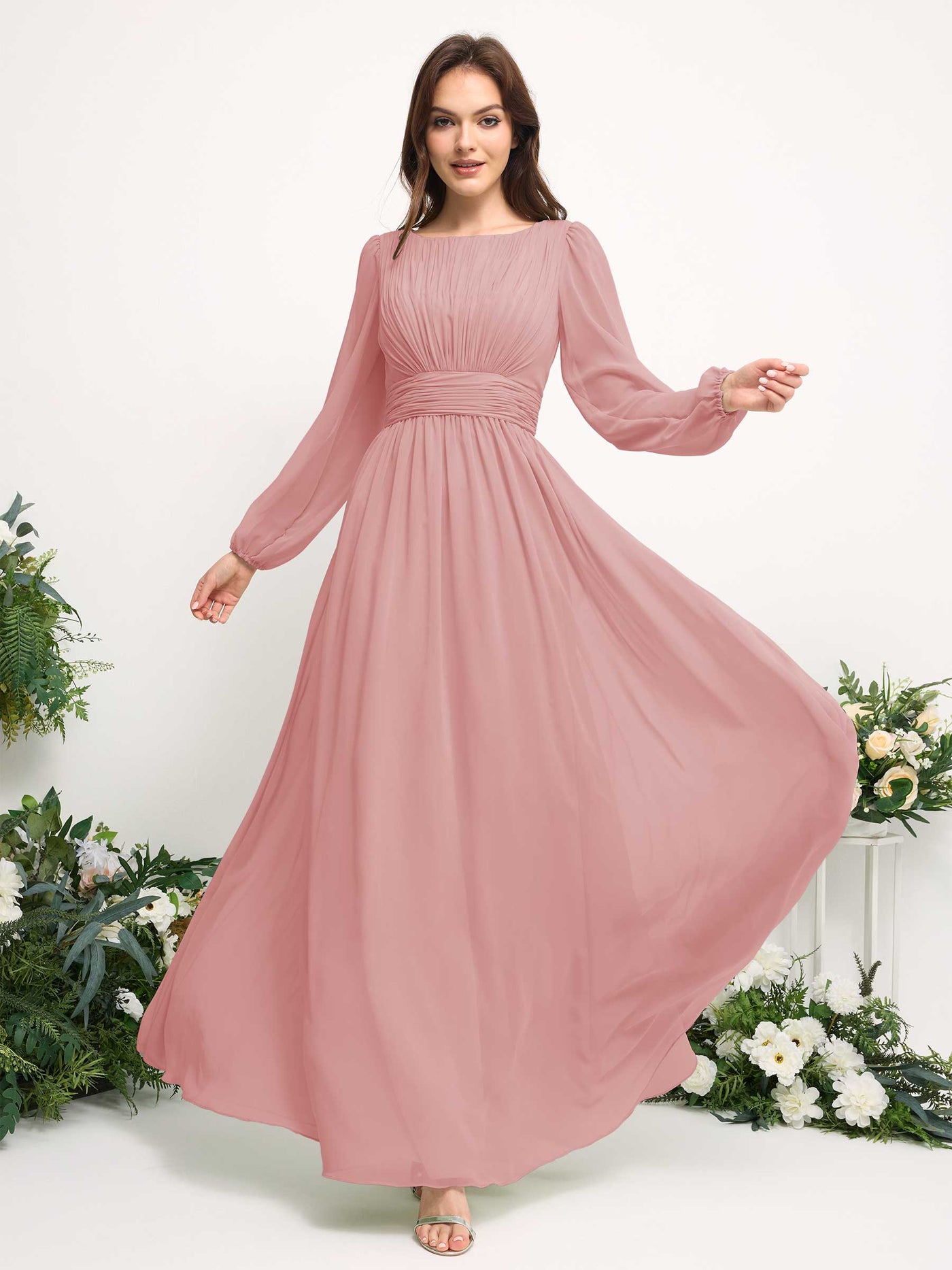 Carlyna Vestido línea A de gasa escote bandeja manga larga para dama de honor Rosa Polvorienta #color_rosa-polvorienta