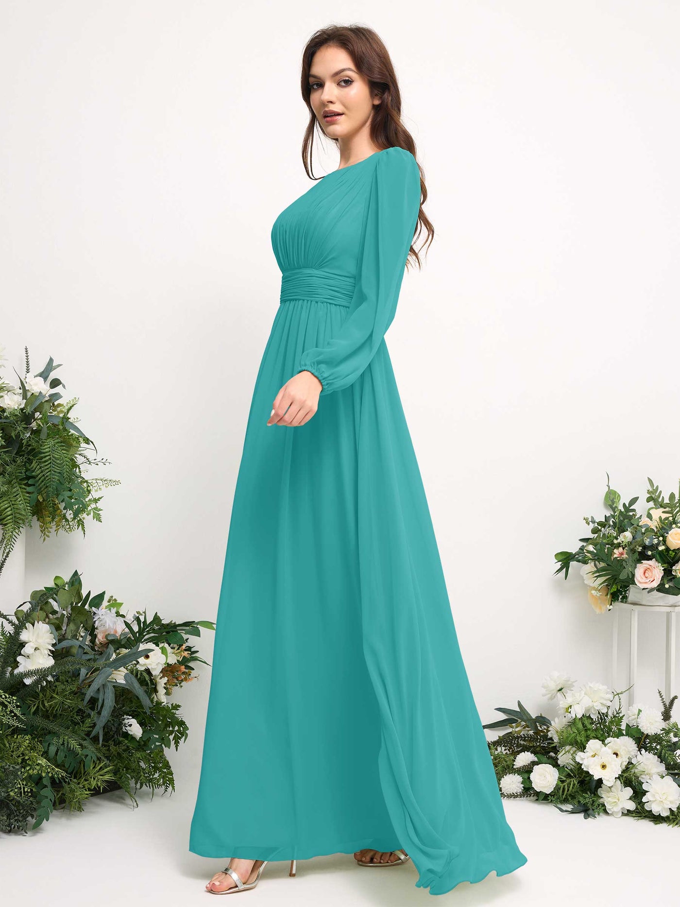 Carlyna Vestido línea A de gasa escote bandeja manga larga para dama de honor Turquesa #color_turquesa