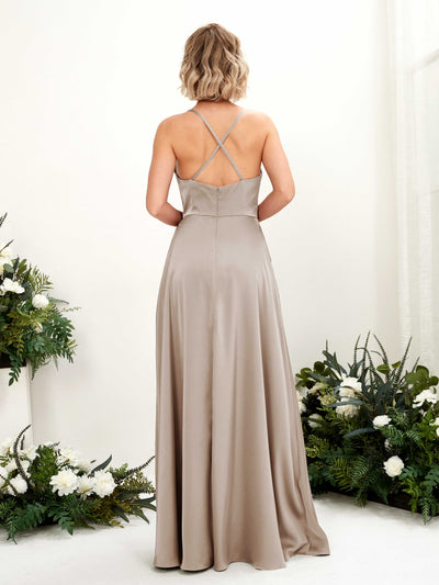 Carlyna Vestido Línea A Escote drapeado Hasta el suelo Vestido de dama de honor Taupe #color_taupe