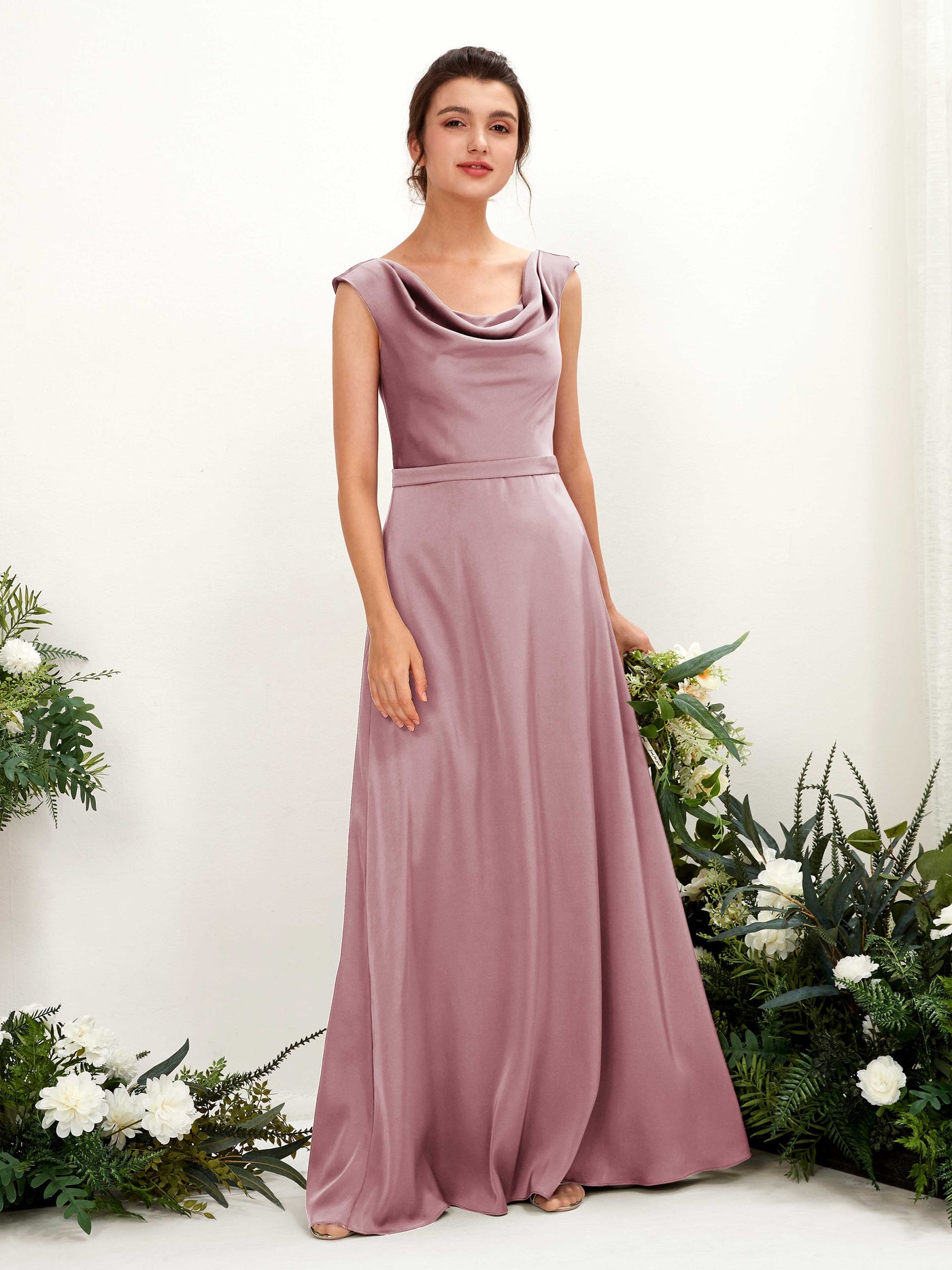 Carlyna Vestido línea A escote drapeado satén hasta el suelo dama de honor Cuarzo Rosa #color_cuarzo-rosa