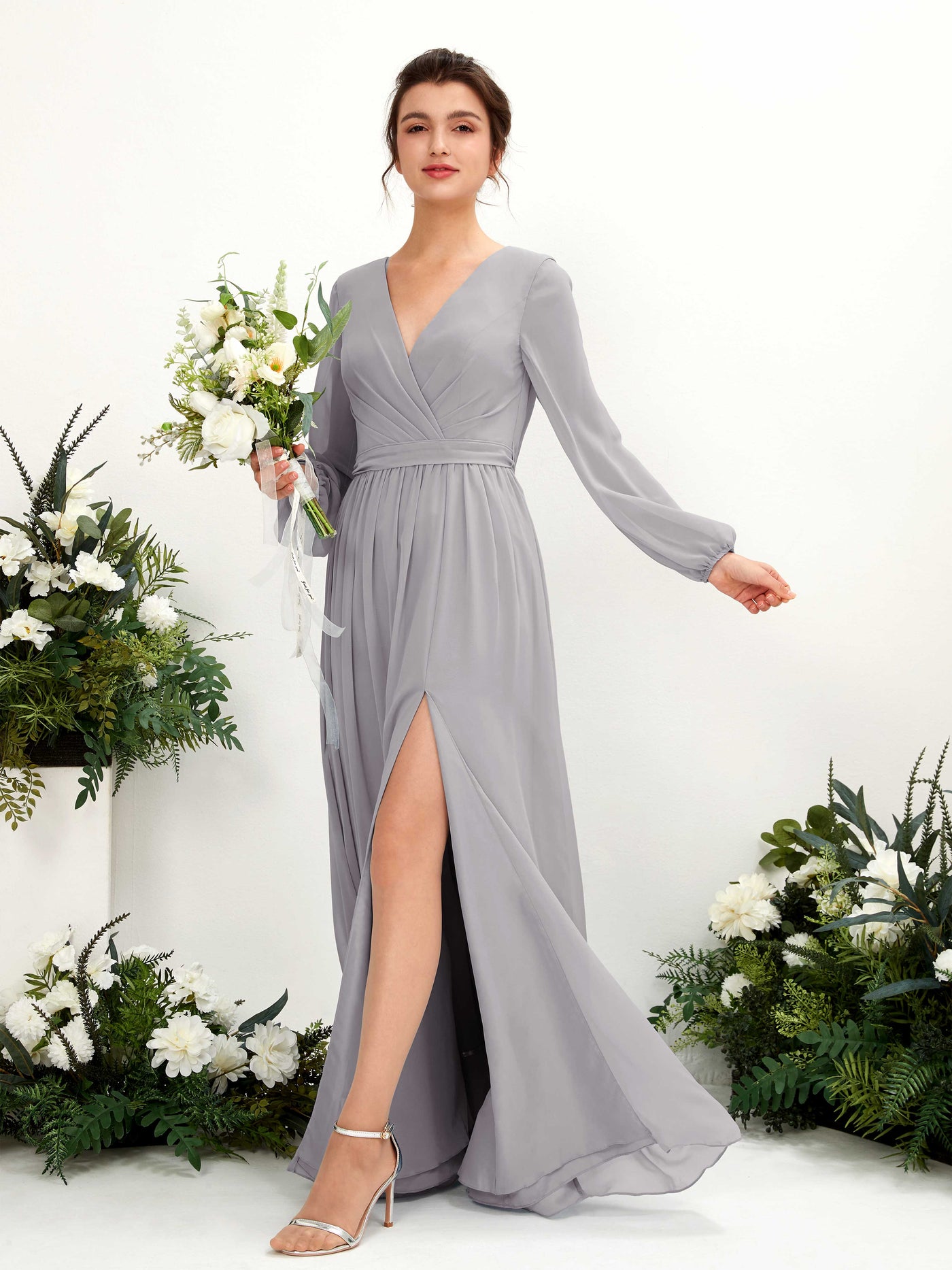 Carlyna Vestido línea A escote en V abertura pierna manga larga hasta el suelo dama de honor Gris Paloma #color_gris-paloma