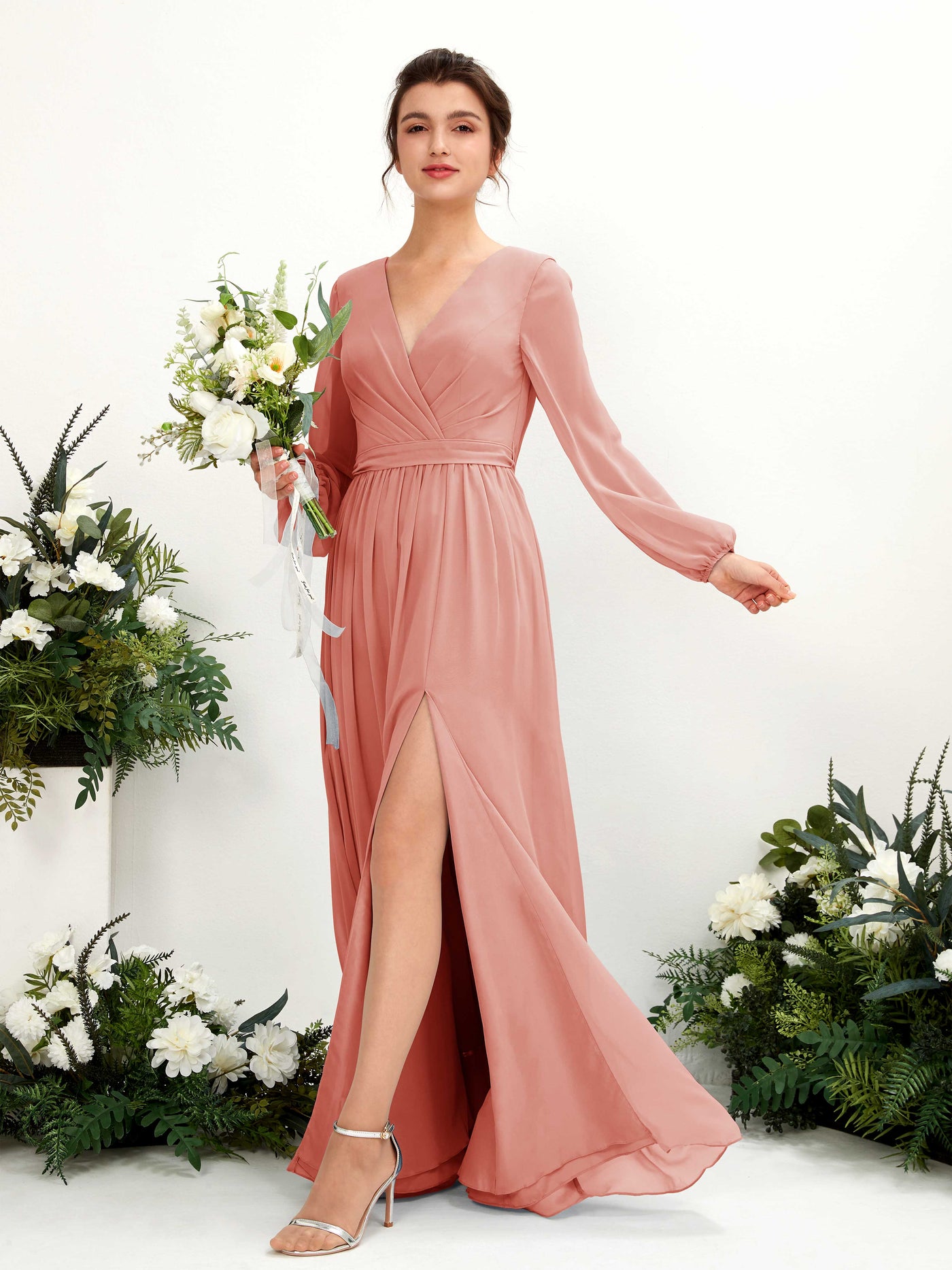 Carlyna Vestido línea A escote en V abertura pierna manga larga hasta el suelo dama de honor Rosa Champán #color_rosa-champ-n