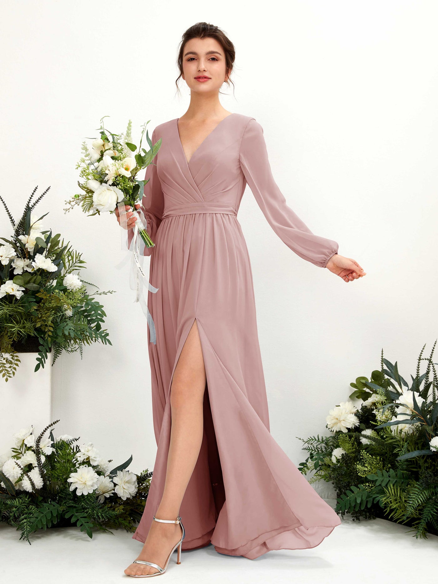 Carlyna Vestido línea A escote en V abertura pierna manga larga hasta el suelo dama de honor Rosa Polvorienta #color_rosa-polvorienta