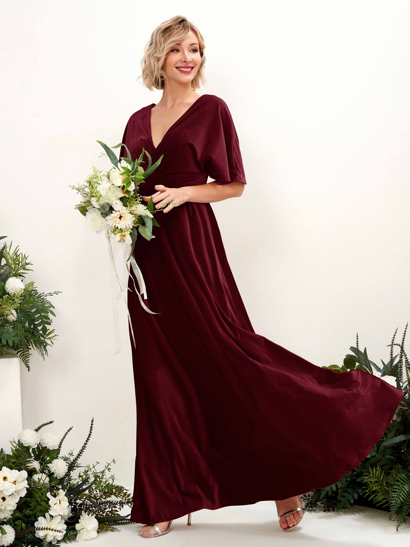 Carlyna Vestido Línea A Escote en V Escote Cruzado Hasta el Suelo Vestidos de Dama de Honor Borgoña #color_borgo-a