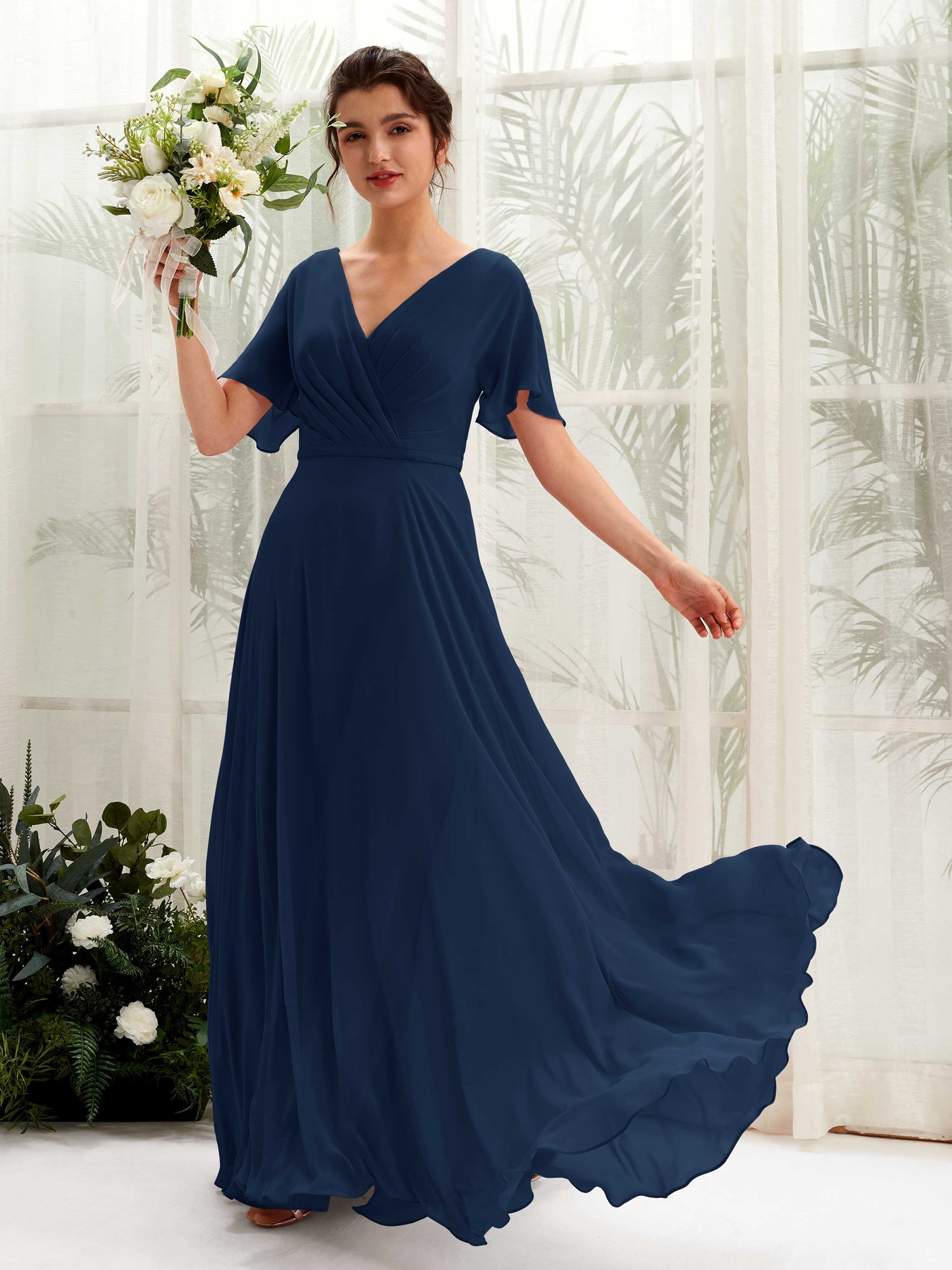 Carlyna Vestido Línea A Escote en V Escote cruzado Manga con vuelo Hasta el suelo Vestidos de dama de honor Azul Marino #color_azul-marino