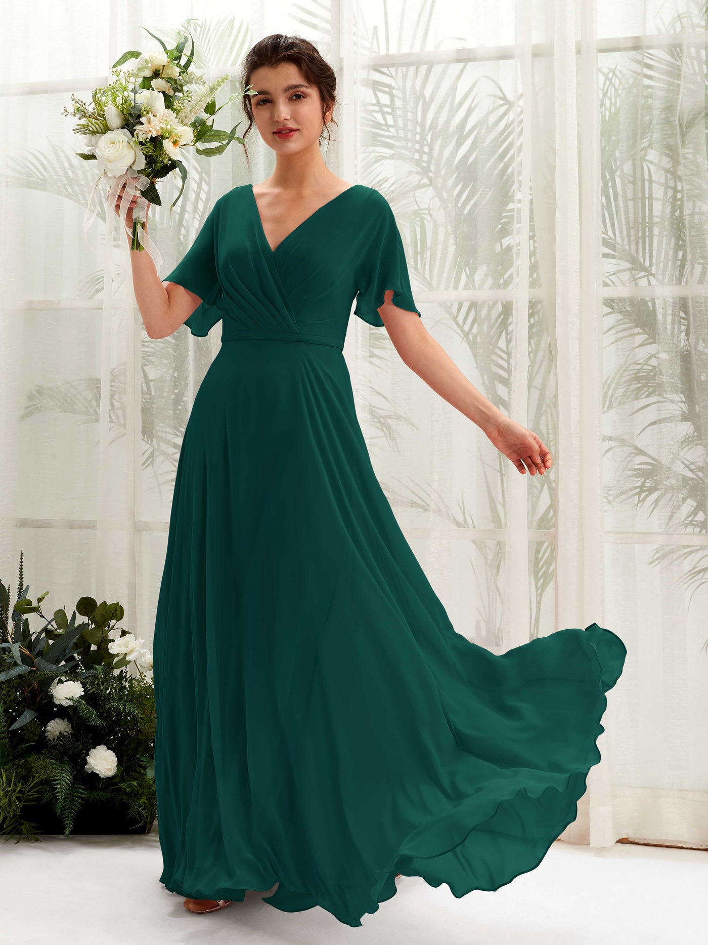 Carlyna Vestido Línea A Escote en V Escote cruzado Manga con vuelo Hasta el suelo Vestidos de dama de honor Esmeralda Oscuro #color_esmeralda-oscuro