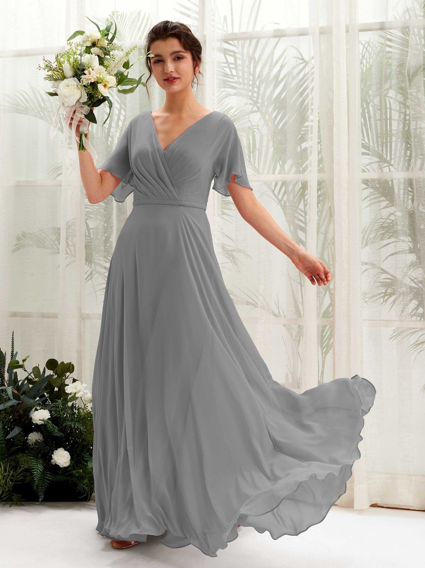 Carlyna Vestido Línea A Escote en V Escote cruzado Manga con vuelo Hasta el suelo Vestidos de dama de honor Gris Acero #color_gris-acero