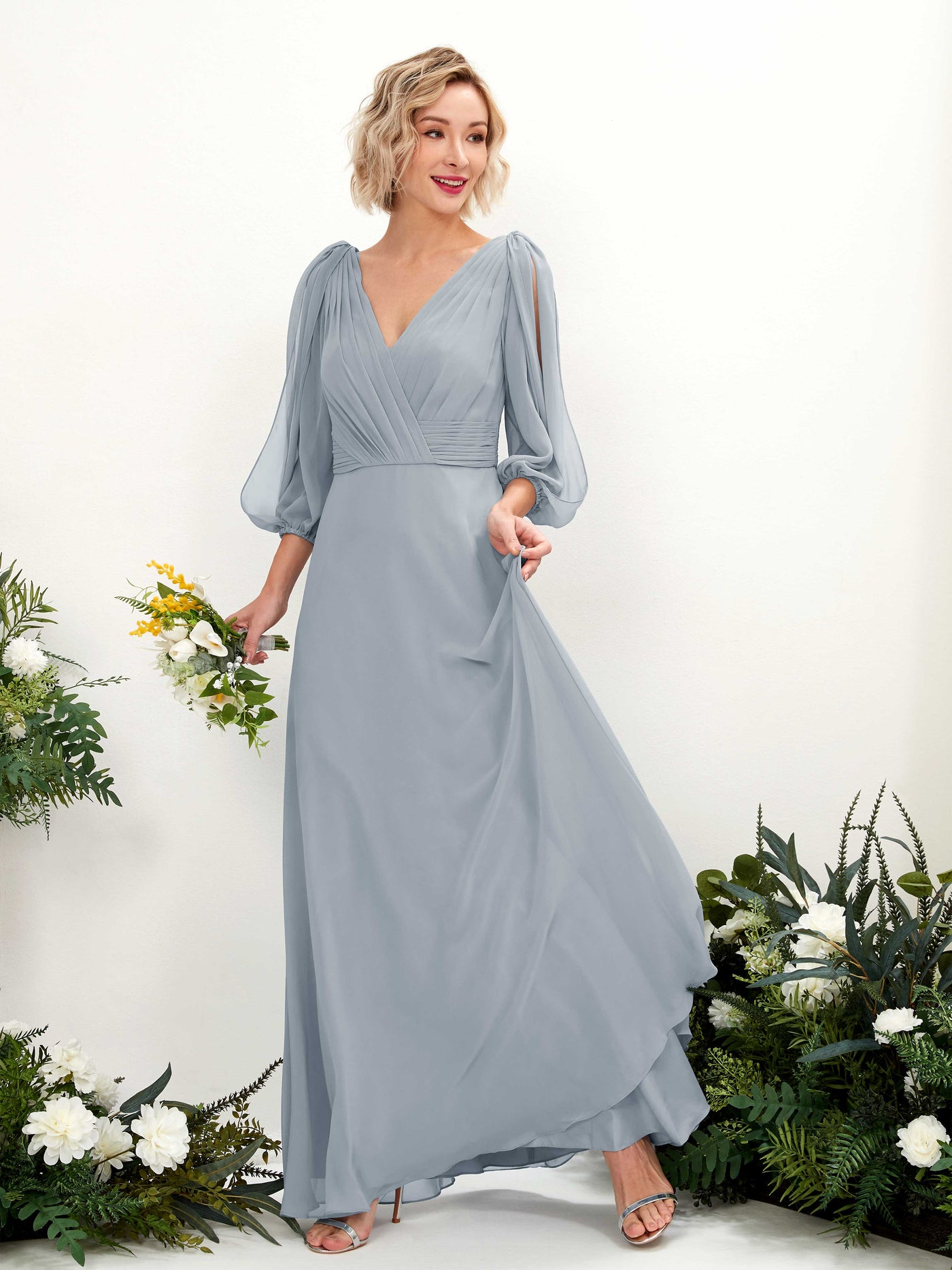 Carlyna Vestido Línea A Escote en V Escote cruzado Manga tres cuartos Hasta el suelo Vestidos de dama de honor Azul Empolvado Mejorado #color_azul-empolvado-mejorado