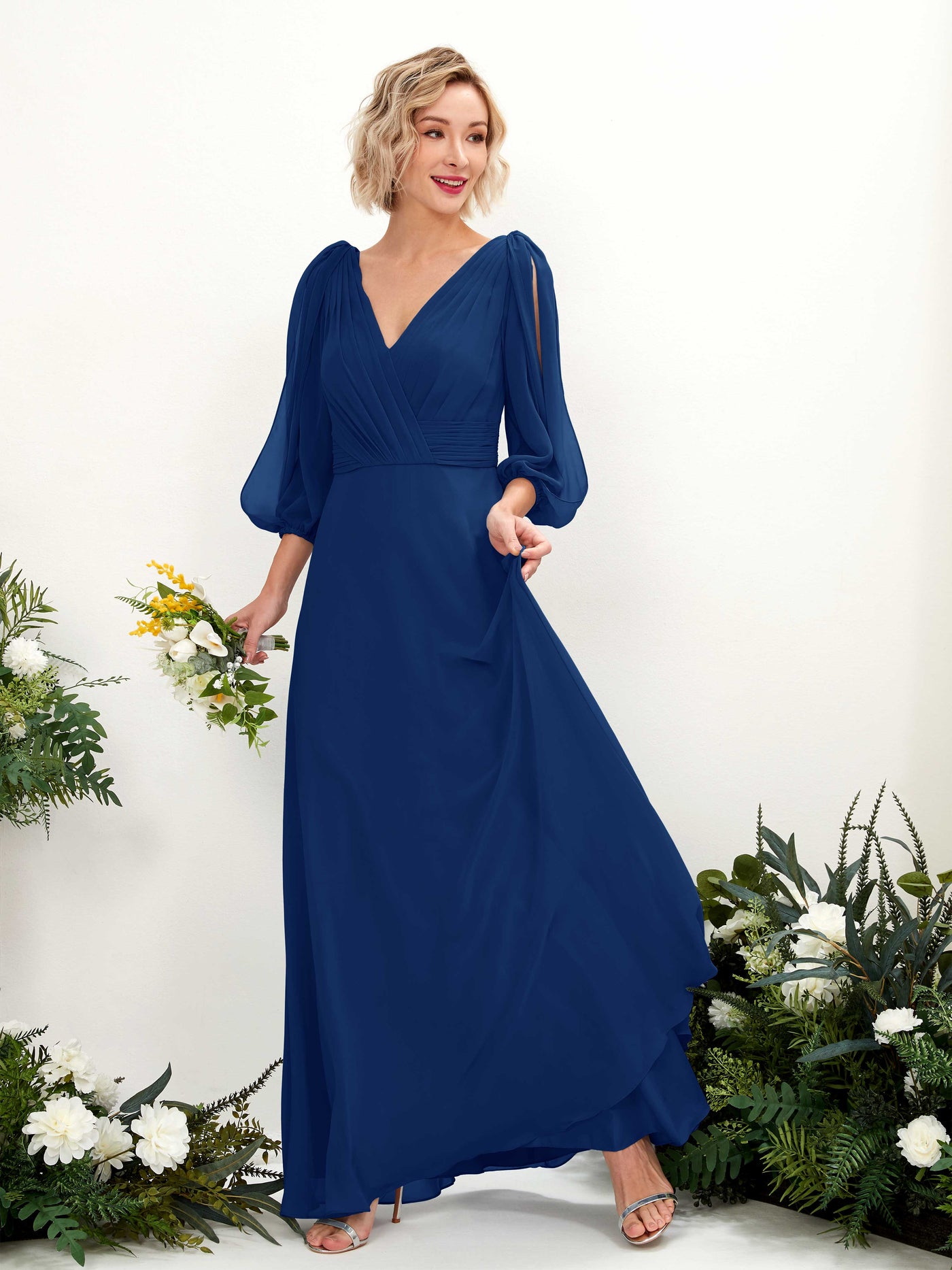 Carlyna Vestido Línea A Escote en V Escote cruzado Manga tres cuartos Hasta el suelo Vestidos de dama de honor Azul Real #color_azul-real