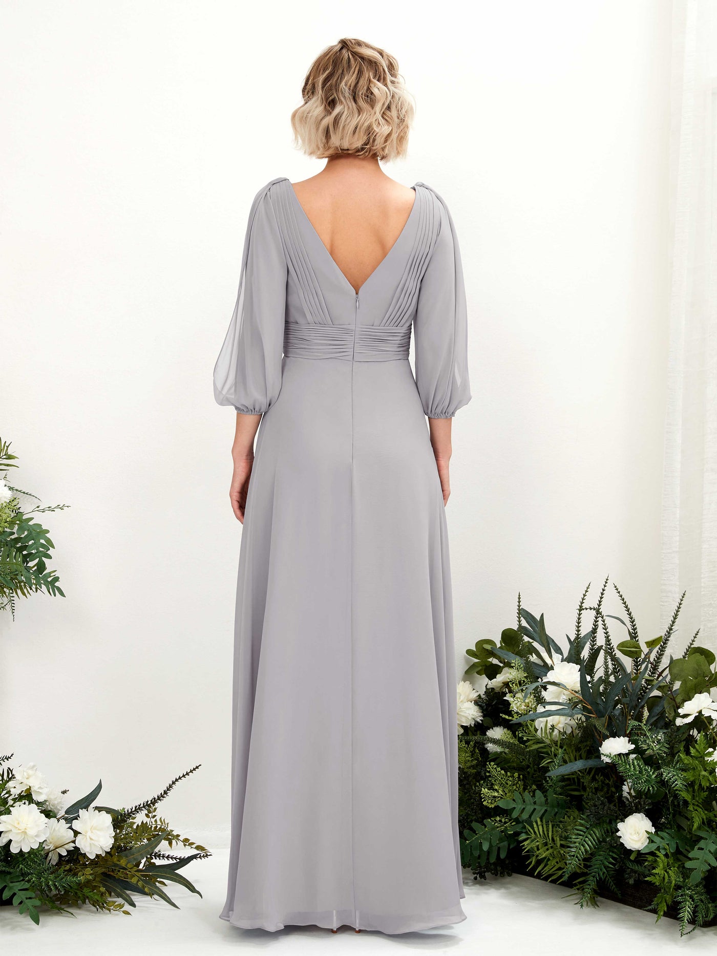 Carlyna Vestido Línea A Escote en V Escote cruzado Manga tres cuartos Hasta el suelo Vestidos de dama de honor Gris Paloma #color_gris-paloma