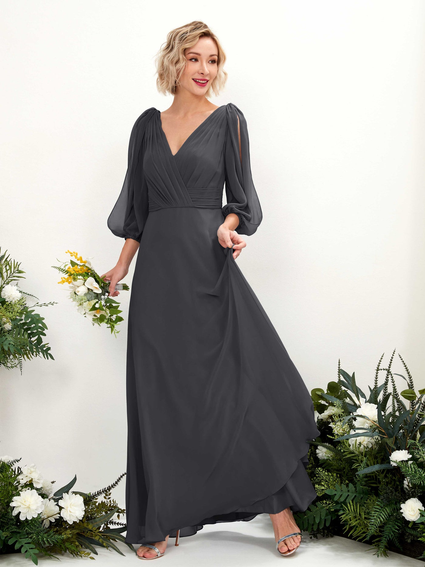 Carlyna Vestido Línea A Escote en V Escote cruzado Manga tres cuartos Hasta el suelo Vestidos de dama de honor Peltre #color_peltre