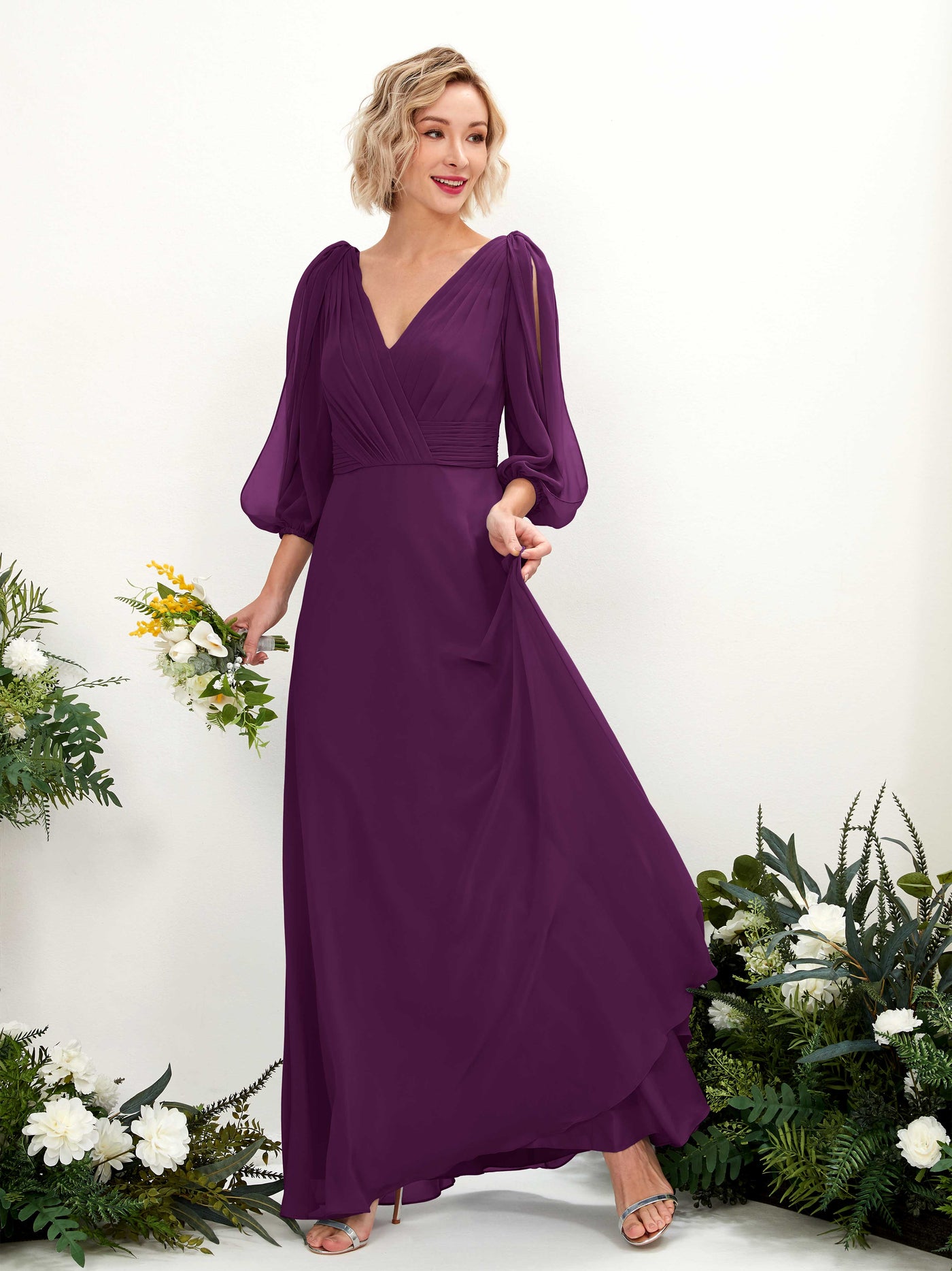 Carlyna Vestido Línea A Escote en V Escote cruzado Manga tres cuartos Hasta el suelo Vestidos de dama de honor Uva #color_uva