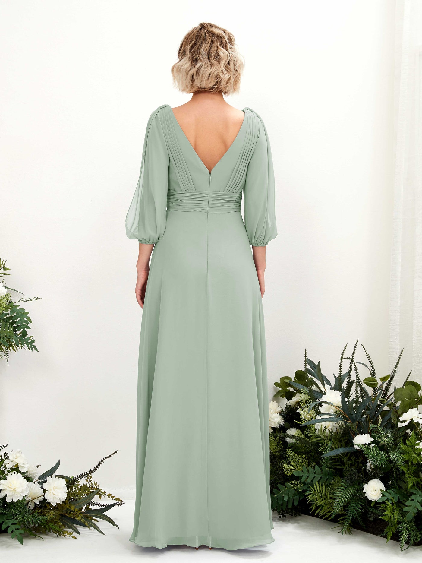 Carlyna Vestido Línea A Escote en V Escote cruzado Manga tres cuartos Hasta el suelo Vestidos de dama de honor Verde Salvia #color_verde-salvia