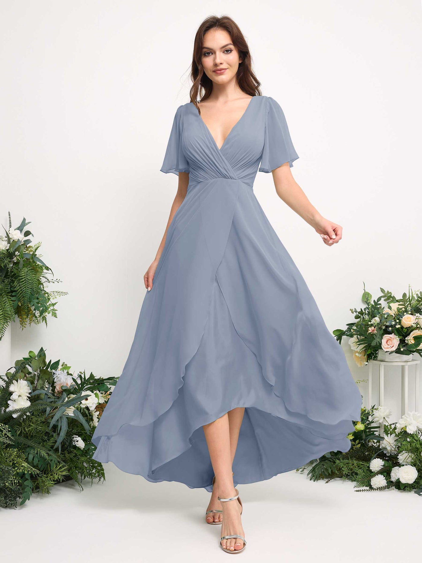 Carlyna Vestido línea A escote en V gasa hasta el suelo dama de honor Azul Empolvado Mejorado #color_azul-empolvado-mejorado