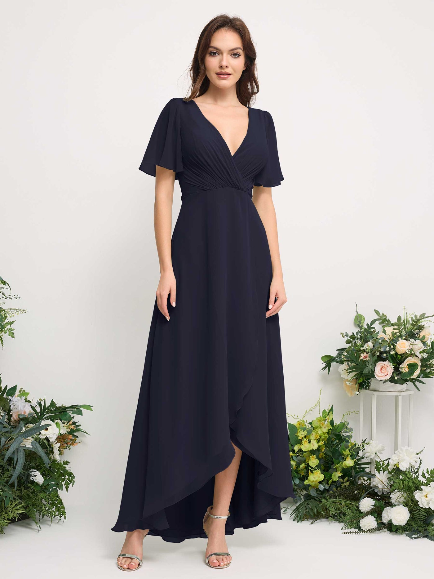 Carlyna Vestido línea A escote en V gasa hasta el suelo dama de honor Azul Marino Oscuro #color_azul-marino-oscuro