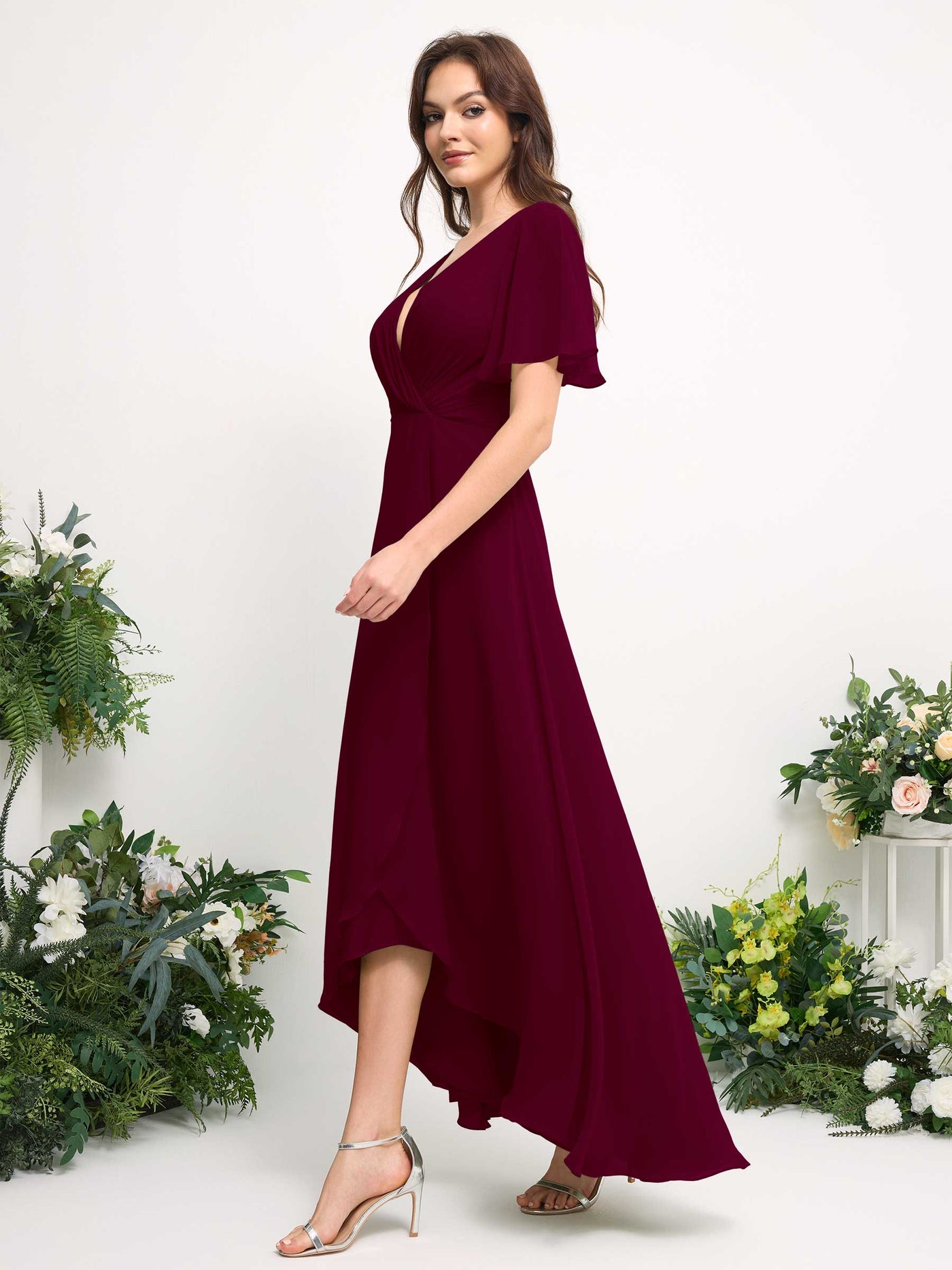 Carlyna Vestido línea A escote en V gasa hasta el suelo dama de honor Borgoña #color_borgo-a