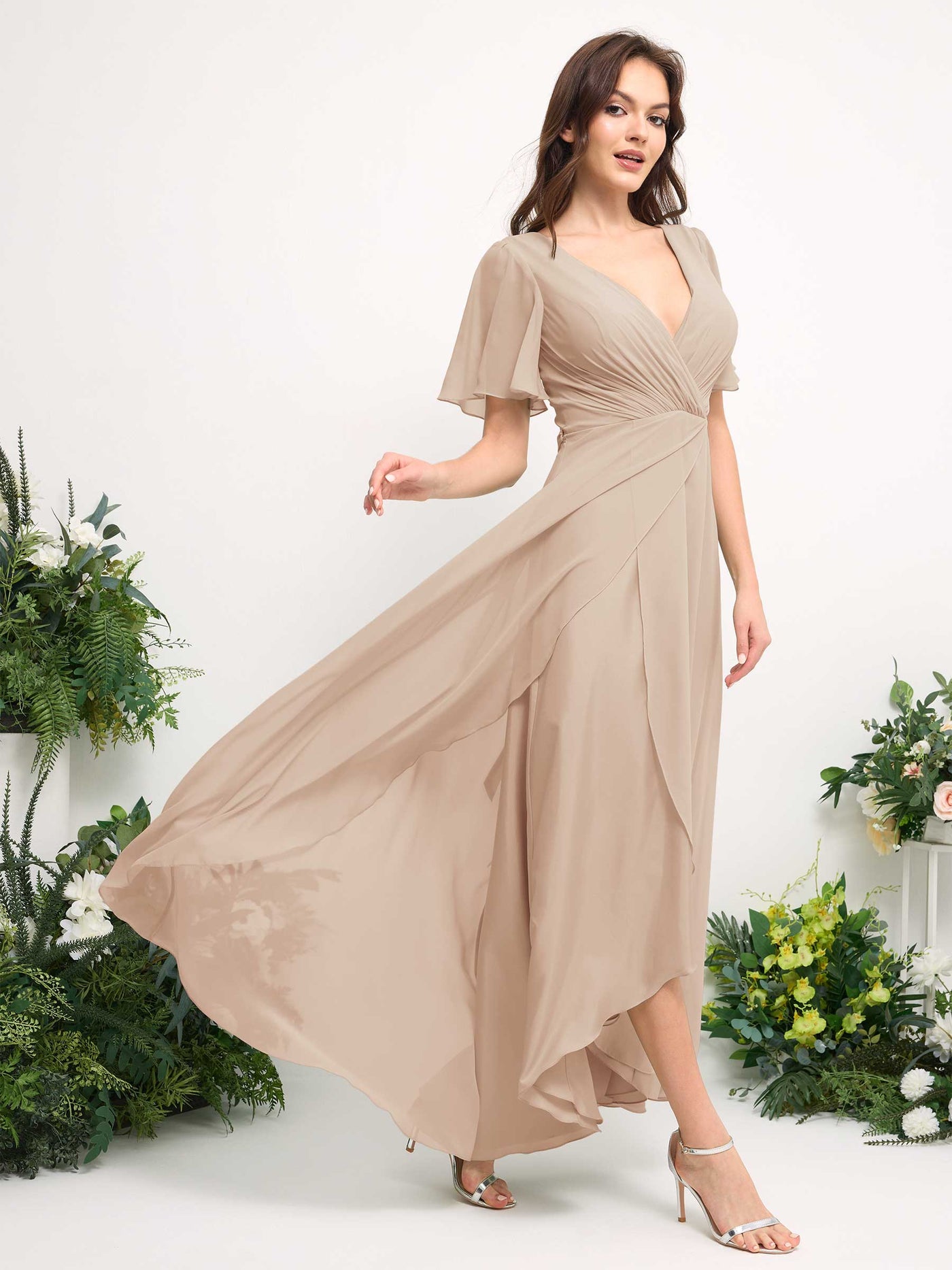Carlyna Vestido línea A escote en V gasa hasta el suelo dama de honor Champán #color_champ-n