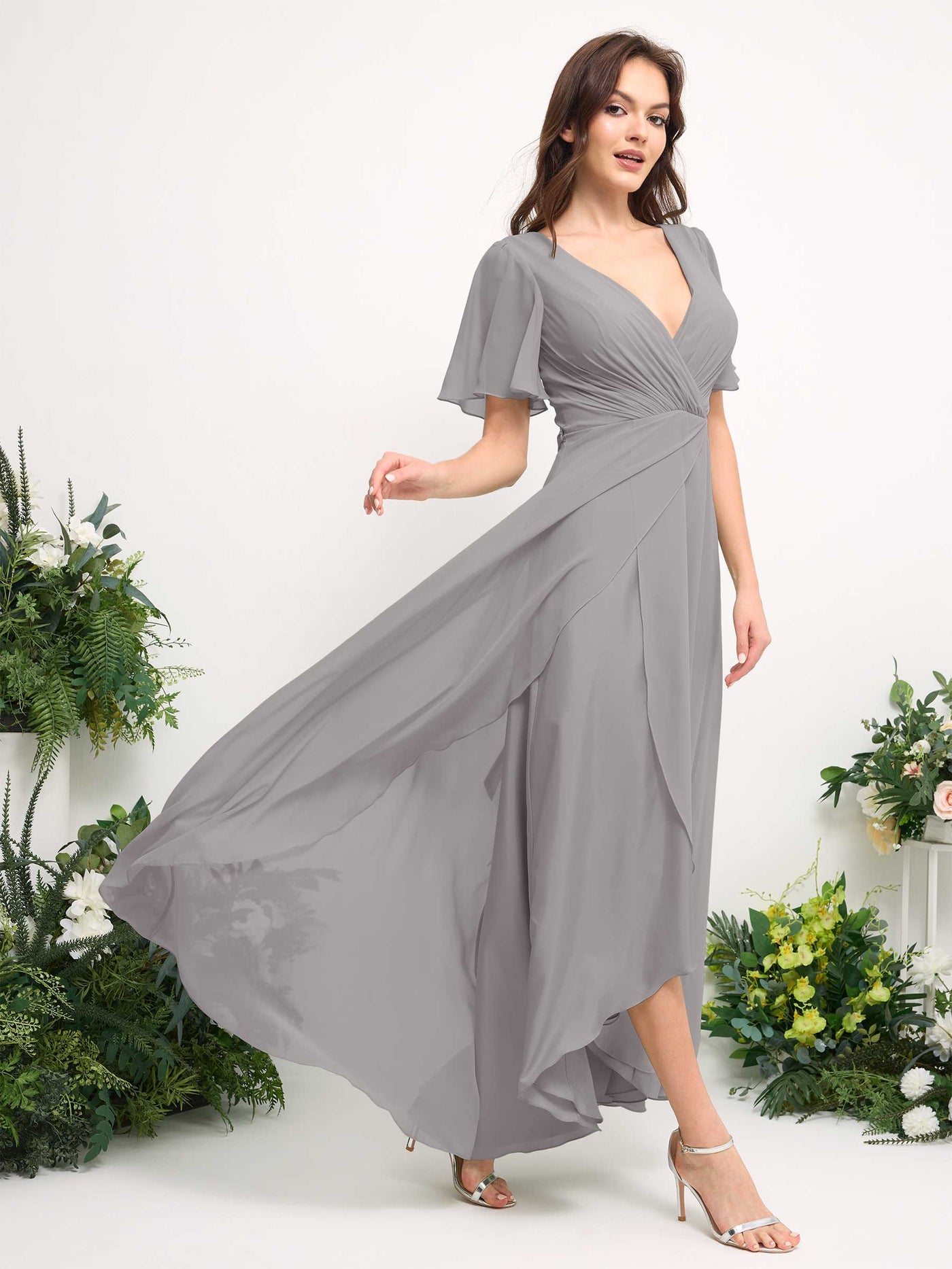 Carlyna Vestido línea A escote en V gasa hasta el suelo dama de honor Gris Paloma #color_gris-paloma
