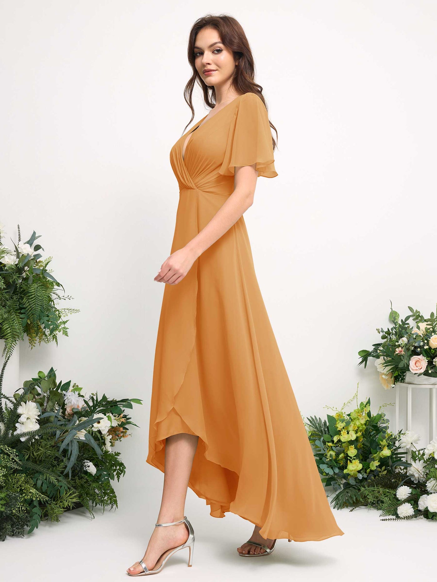 Carlyna Vestido línea A escote en V gasa hasta el suelo dama de honor Mango #color_mango