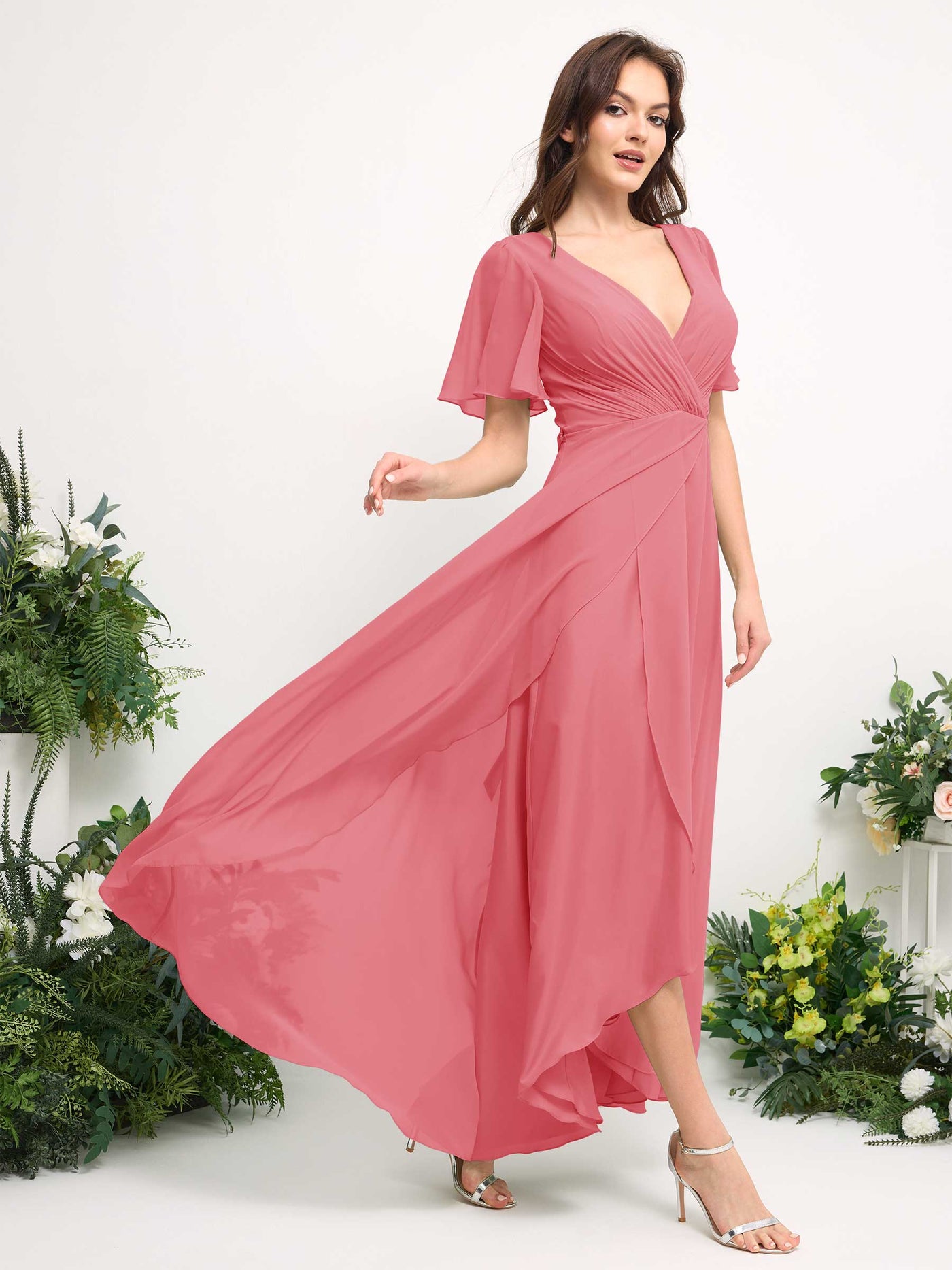Carlyna Vestido línea A escote en V gasa hasta el suelo dama de honor Rosa Coral #color_rosa-coral