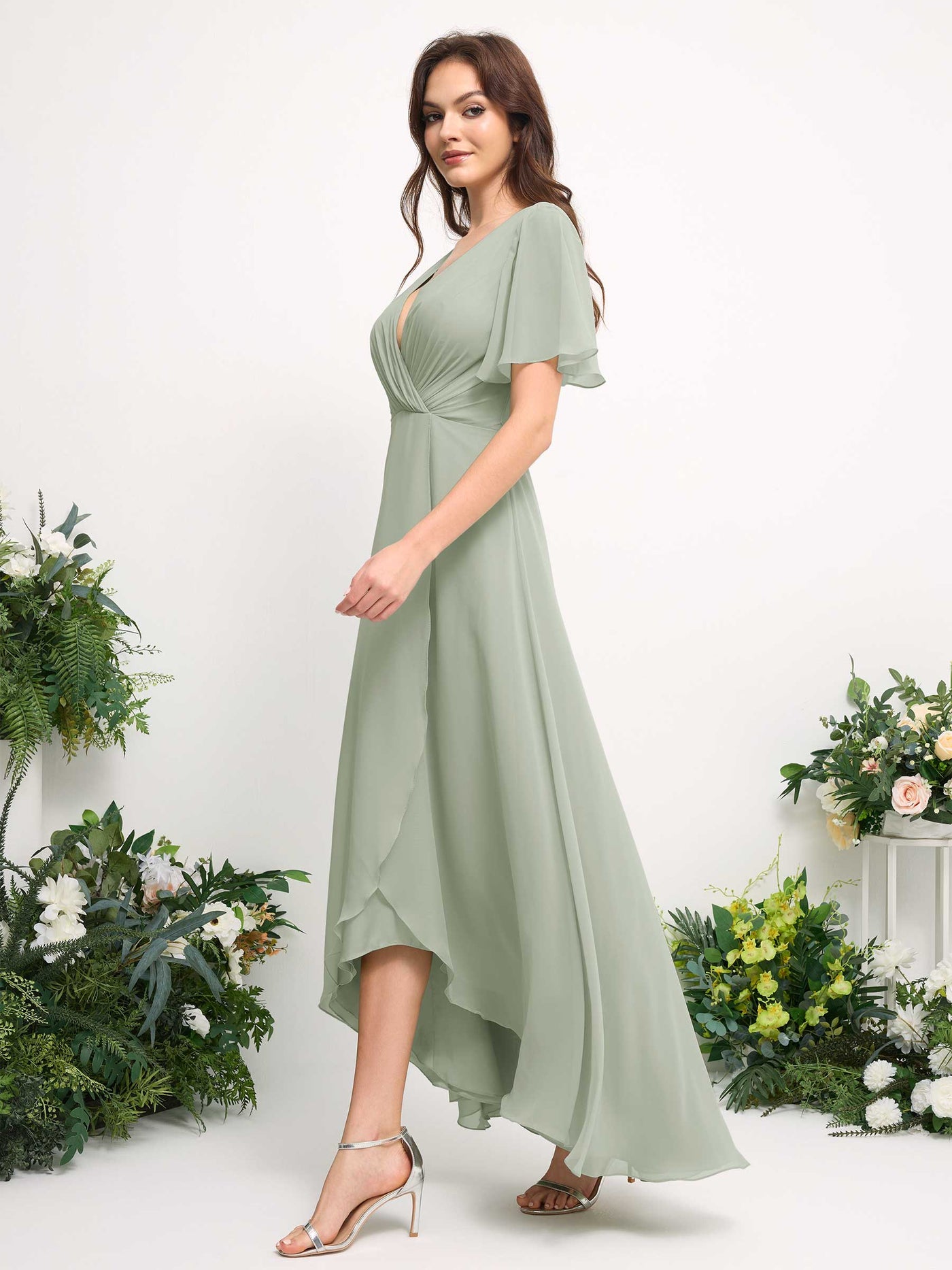 Carlyna Vestido línea A escote en V gasa hasta el suelo dama de honor Verde Salvia #color_verde-salvia