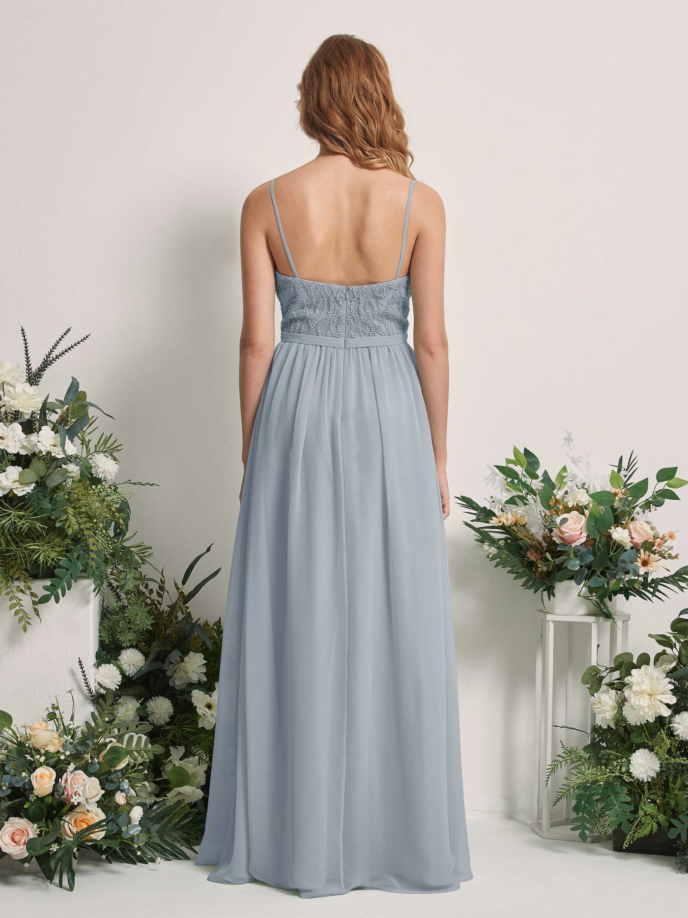 Carlyna Vestido Línea A Escote en V Hasta el suelo Fruncido Dama de honor Azul Empolvado Mejorado #color_azul-empolvado-mejorado