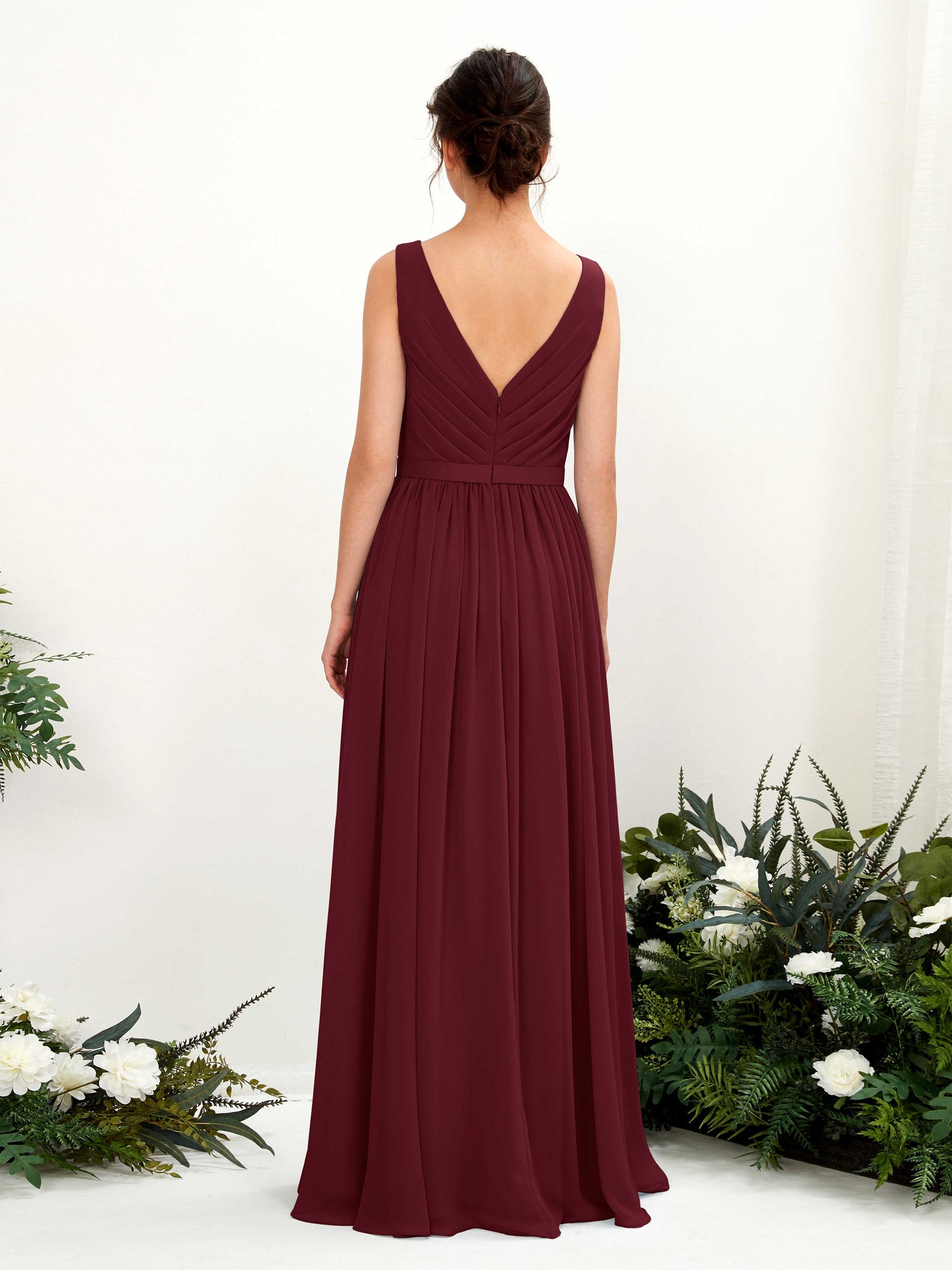 Carlyna Vestido línea A escote en V hasta el suelo fruncido dama de honor Borgoña #color_borgo-a