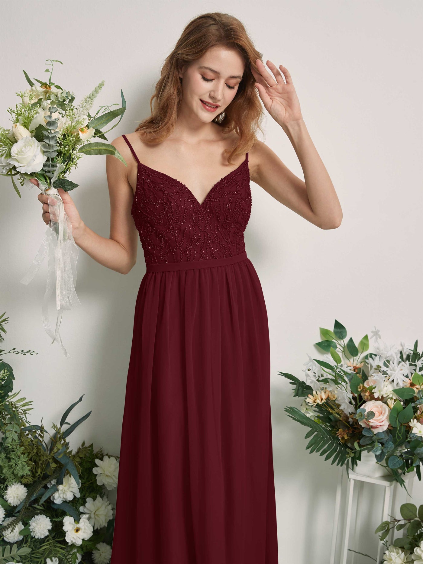 Carlyna Vestido Línea A Escote en V Hasta el suelo Fruncido Dama de honor Borgoña #color_borgo-a