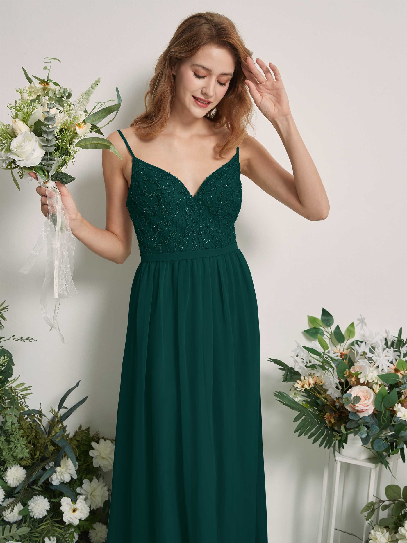 Carlyna Vestido Línea A Escote en V Hasta el suelo Fruncido Dama de honor Esmeralda Oscuro #color_esmeralda-oscuro