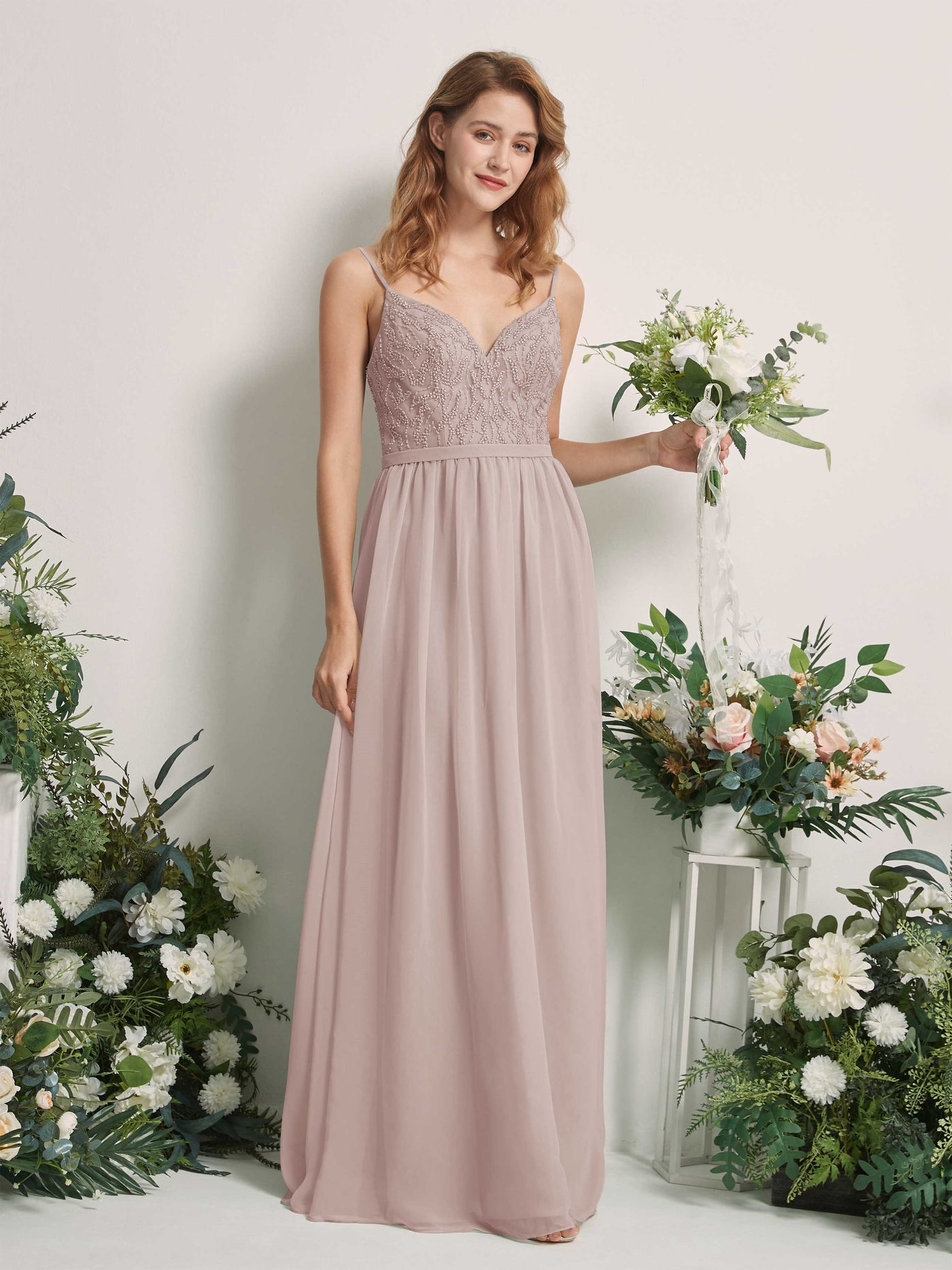 Carlyna Vestido Línea A Escote en V Hasta el suelo Fruncido Dama de honor Gris Pardo #color_gris-pardo