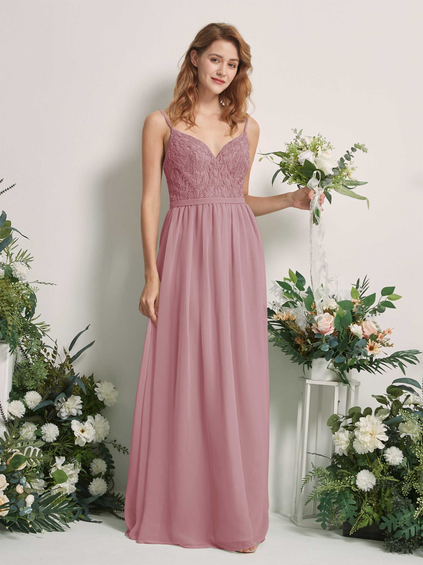 Carlyna Vestido Línea A Escote en V Hasta el suelo Fruncido Dama de honor Malva Clásico #color_malva-cl-sico