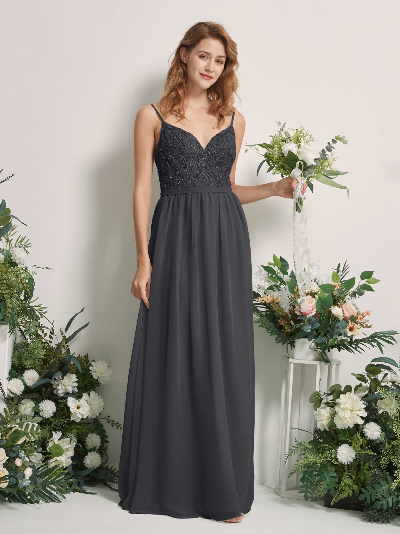Carlyna Vestido Línea A Escote en V Hasta el suelo Fruncido Dama de honor Peltre #color_peltre