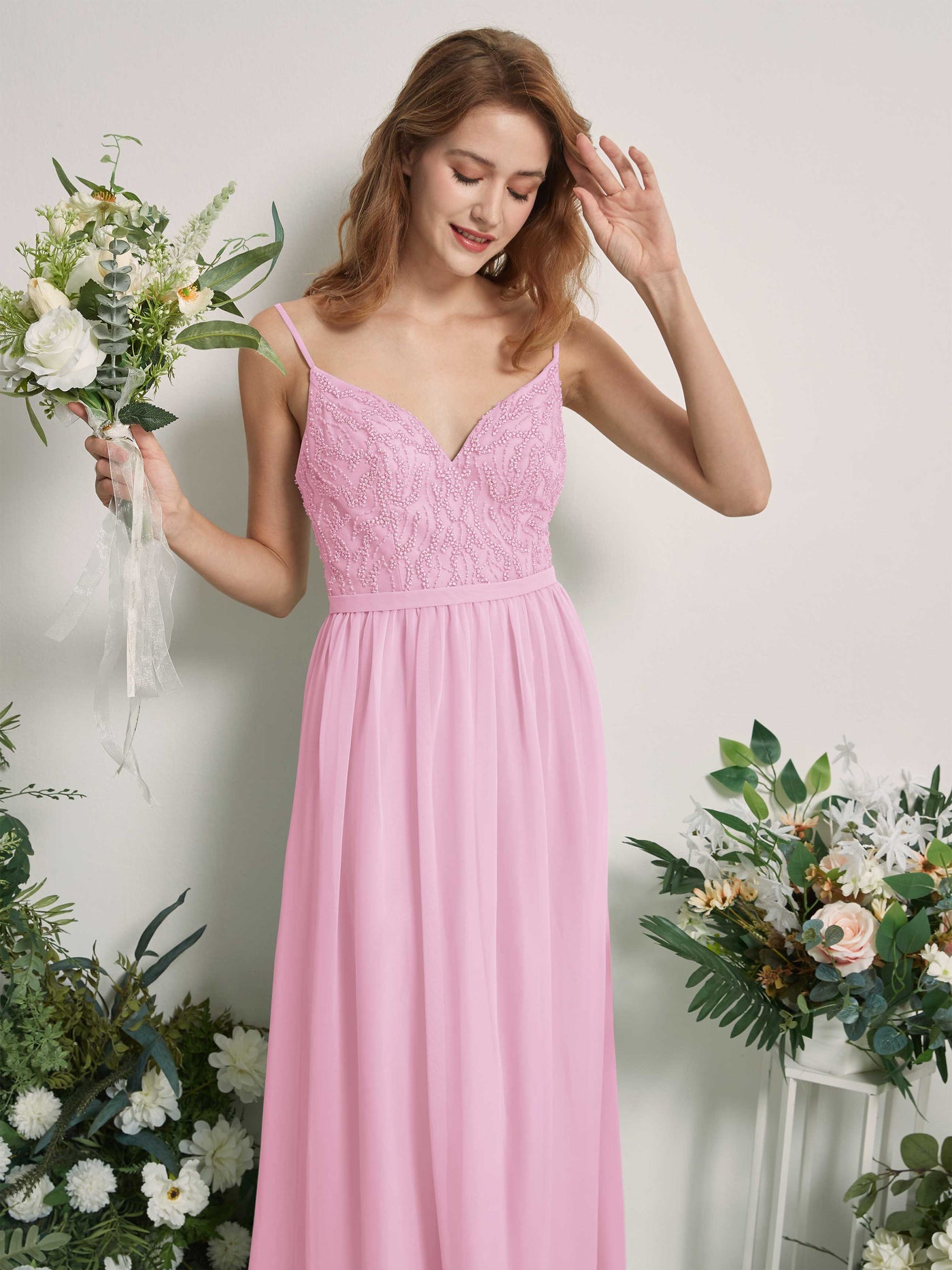 Carlyna Vestido Línea A Escote en V Hasta el suelo Fruncido Dama de honor Rosa Caramelo #color_rosa-caramelo