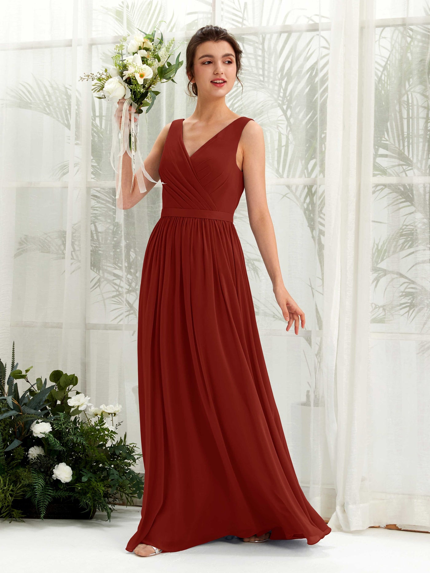 Carlyna Vestido línea A escote en V hasta el suelo fruncido dama de honor Óxido #color_xido