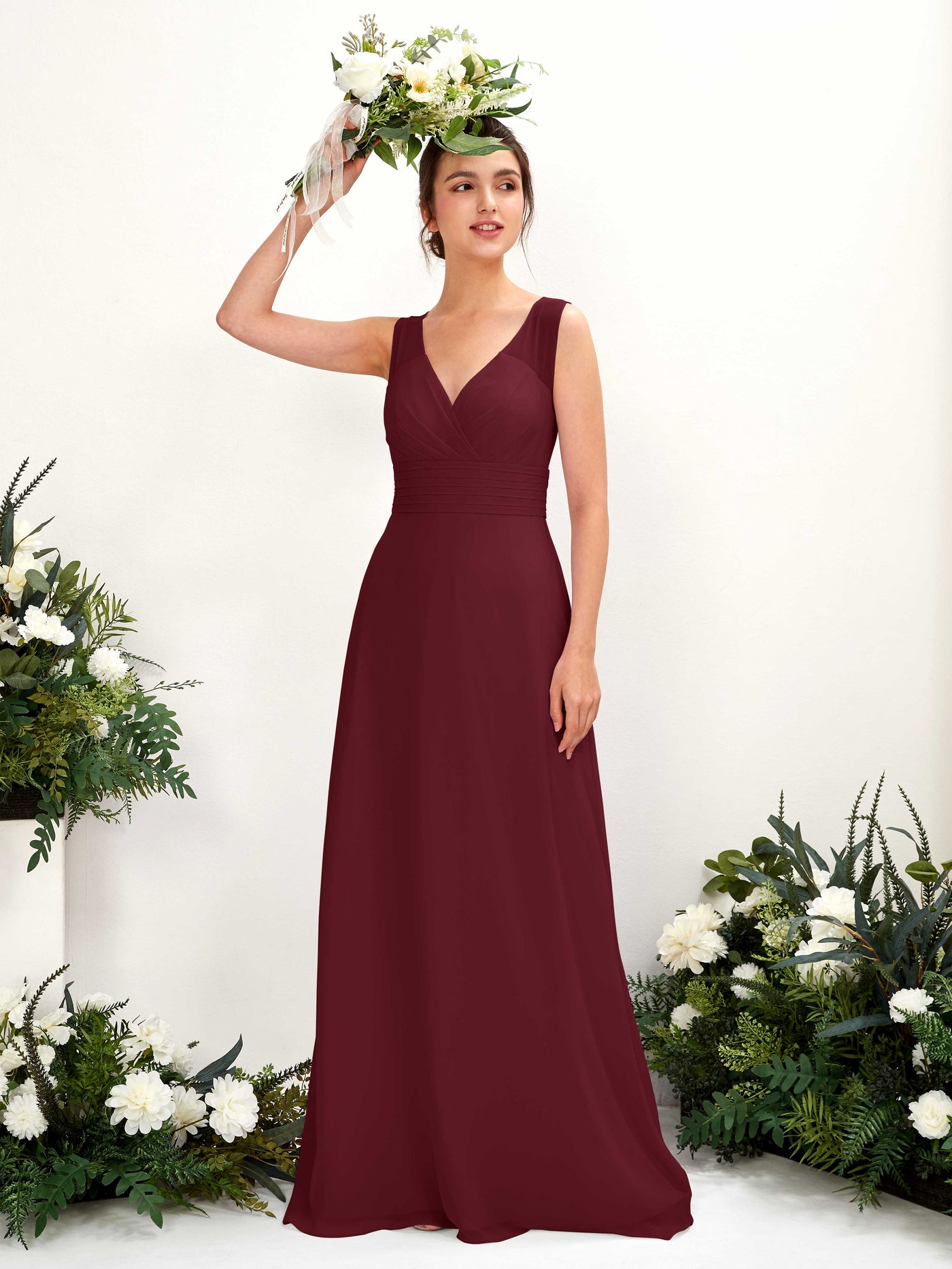 Carlyna Vestido línea A escote en V hasta el suelo vestido de dama de honor Borgoña #color_borgo-a