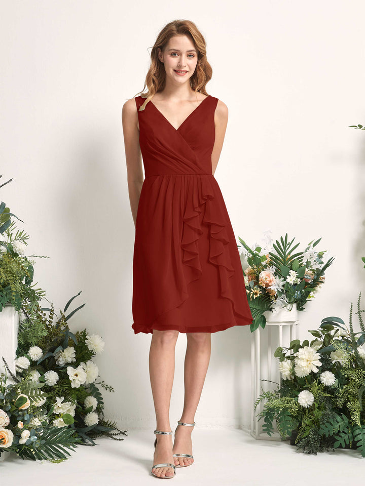 Carlyna Vestido línea A escote en V hasta la rodilla gasa dama de honor Óxido 