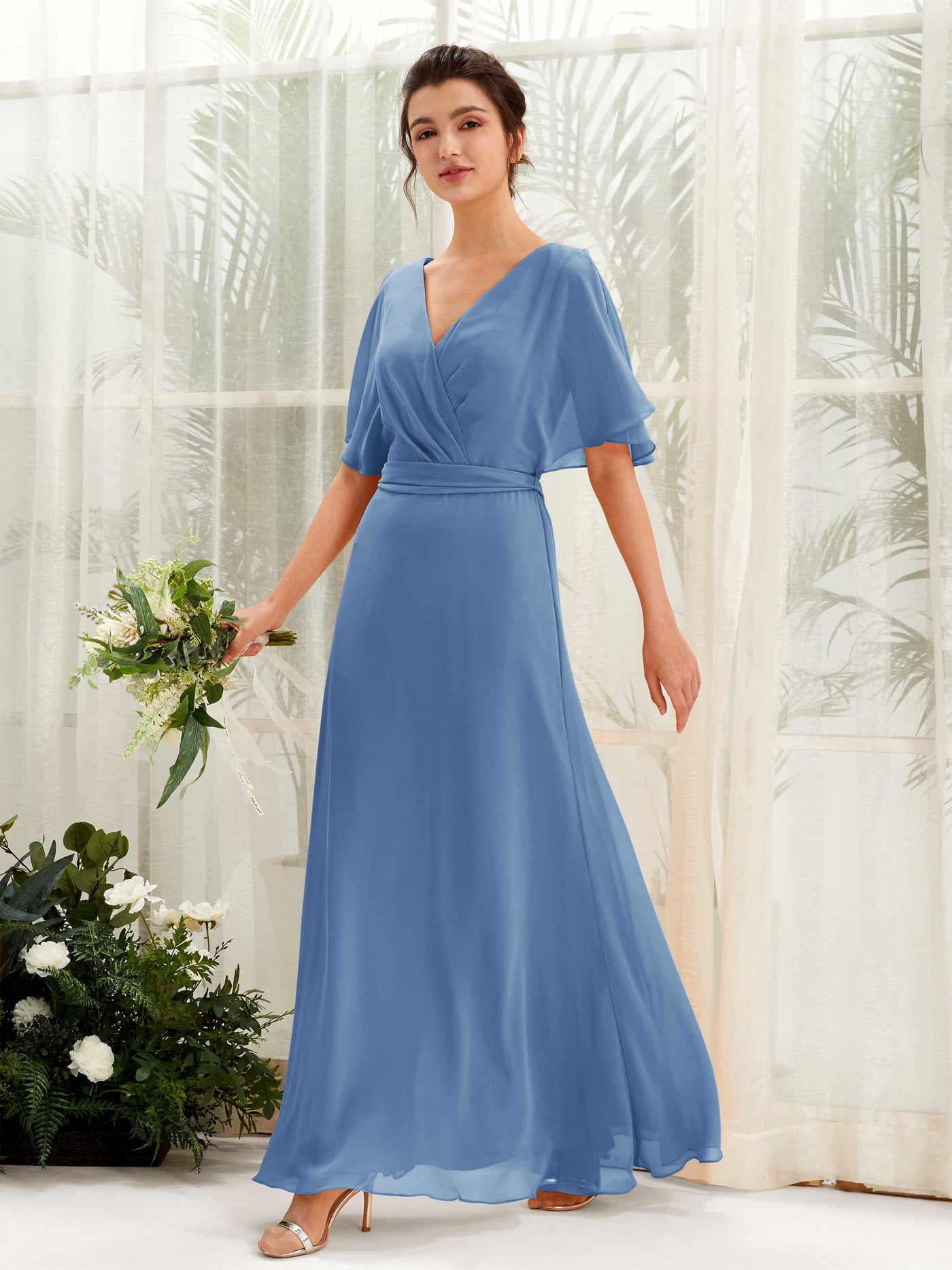 Carlyna Vestido Línea A Escote en V Manga Capa Hasta el suelo Dama de honor Azul polvoriento #color_azul-polvoriento