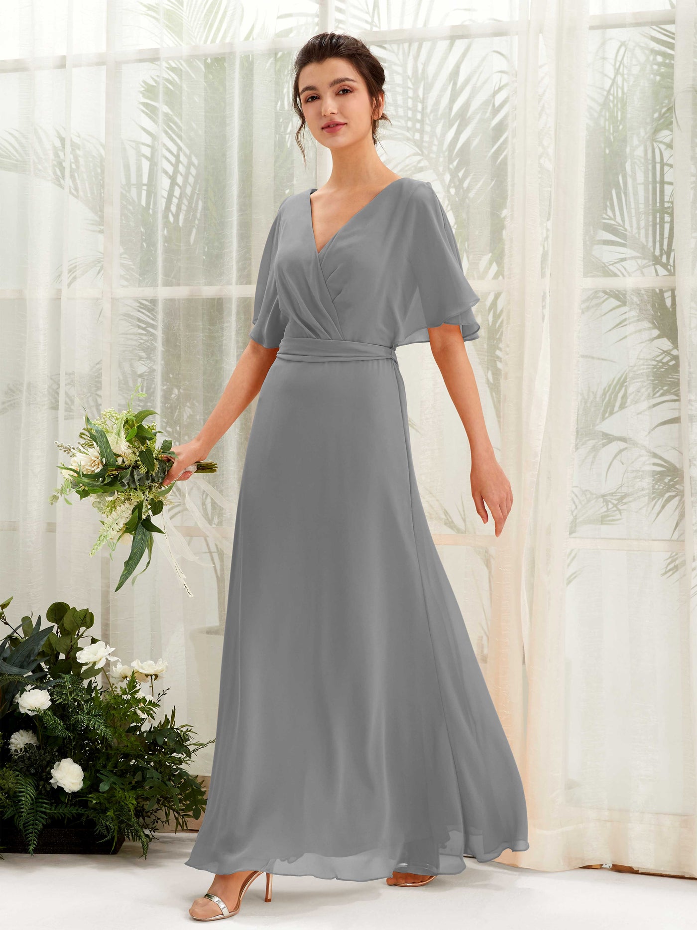 Carlyna Vestido Línea A Escote en V Manga Capa Hasta el suelo Dama de honor Gris Acero #color_gris-acero