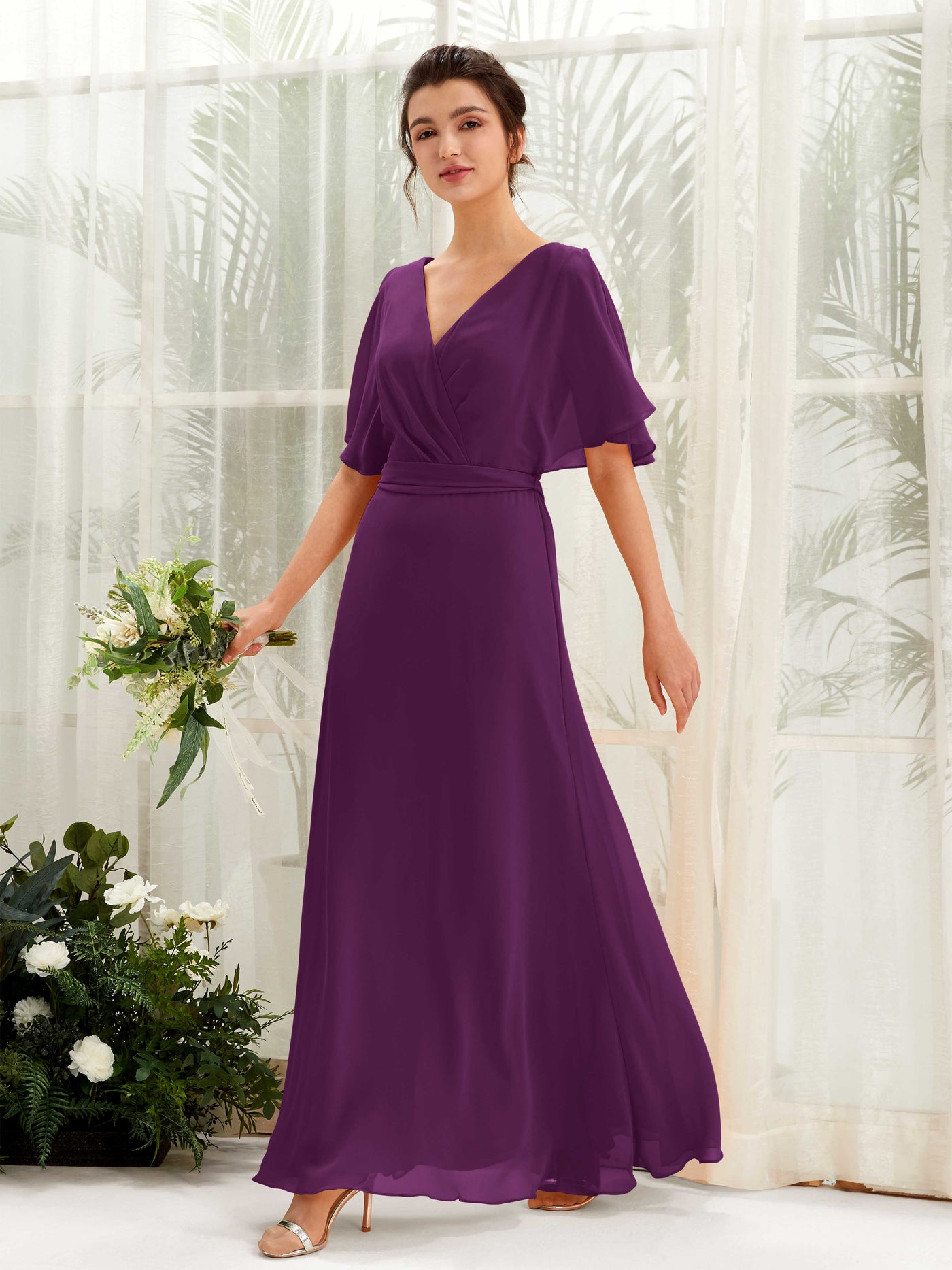 Carlyna Vestido Línea A Escote en V Manga Capa Hasta el suelo Dama de honor Uva #color_uva