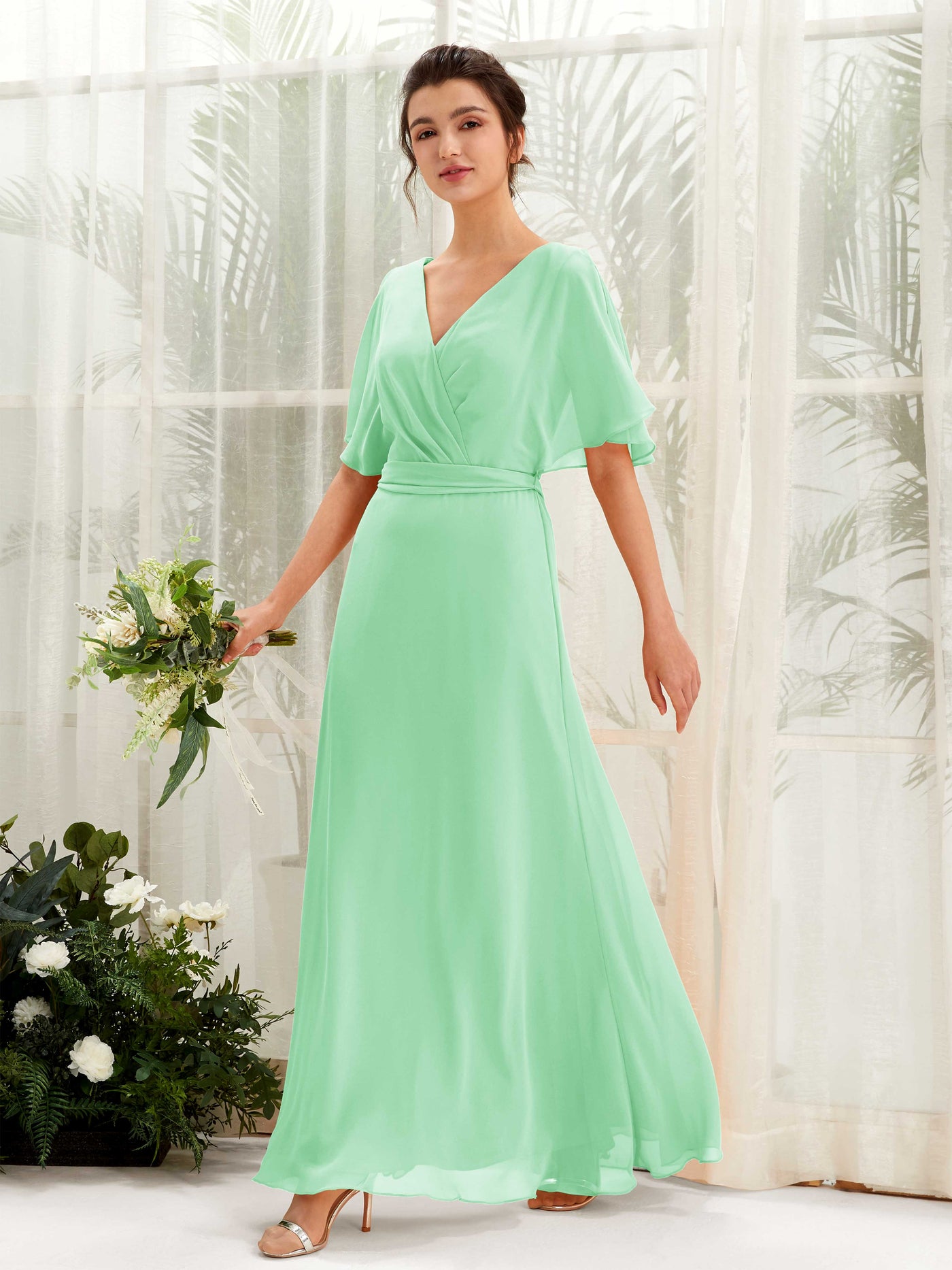 Carlyna Vestido Línea A Escote en V Manga Capa Hasta el suelo Dama de honor Verde Menta #color_verde-menta