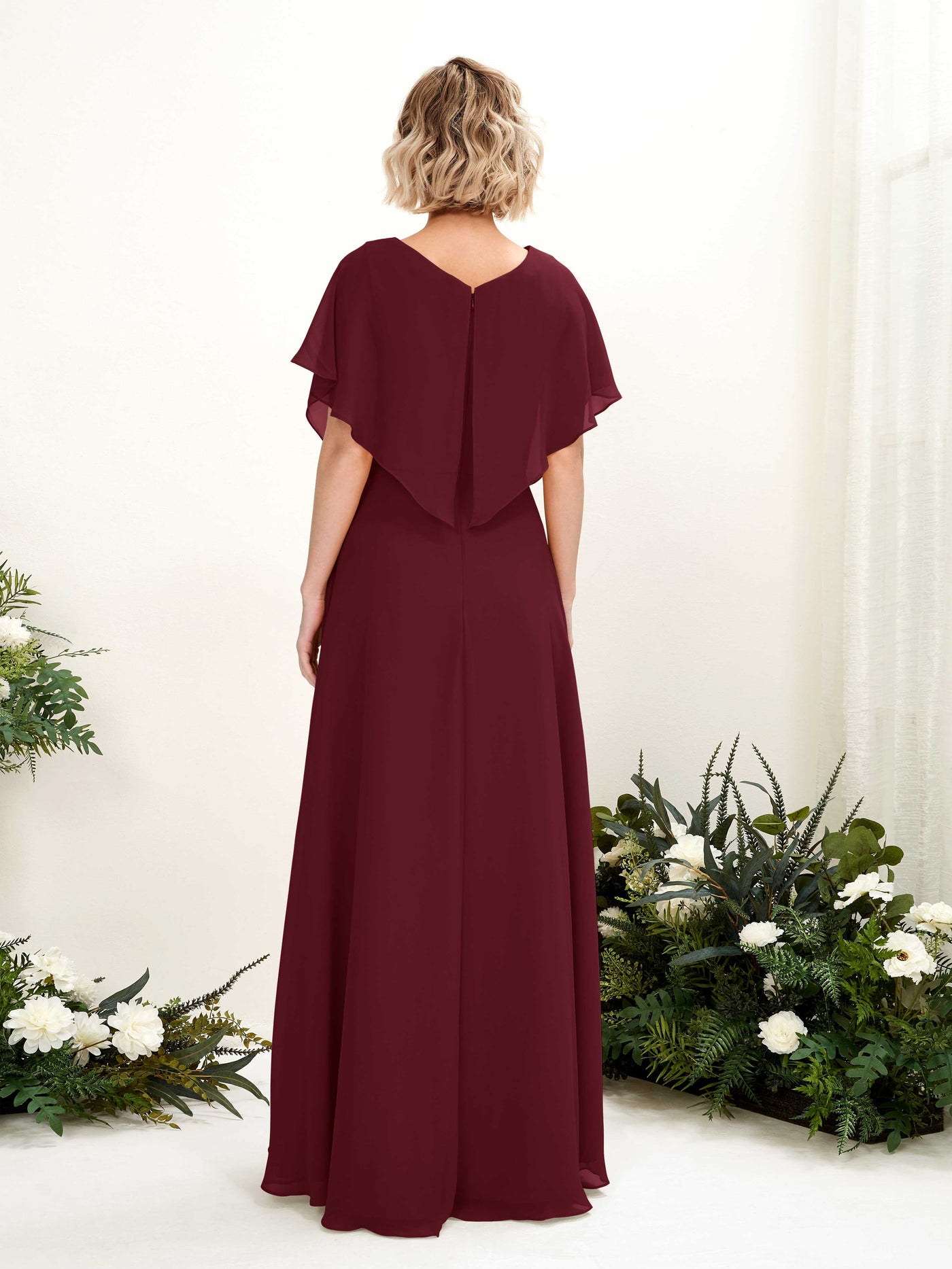 Carlyna Vestido Línea A Escote en V Manga con vuelo Hasta el suelo Dama de honor Borgoña #color_borgo-a