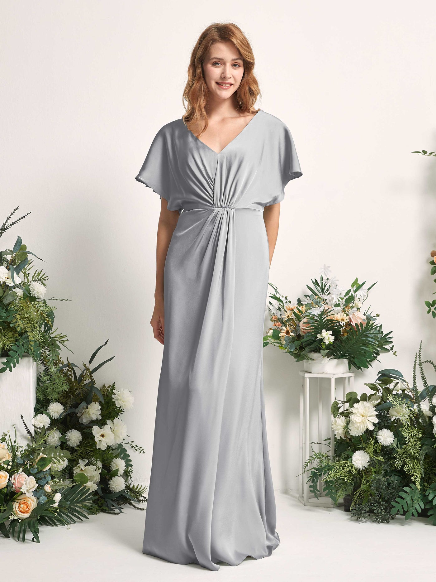 Carlyna Vestido línea A escote en V manga con vuelo hasta el suelo dama de honor Gris Paloma #color_gris-paloma