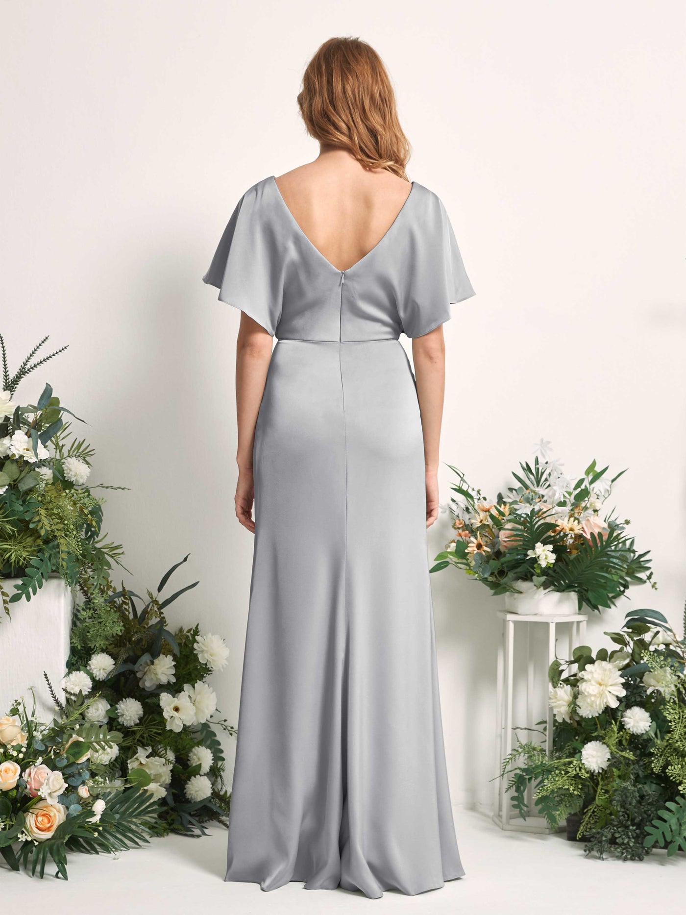 Carlyna Vestido línea A escote en V manga con vuelo hasta el suelo dama de honor Gris Paloma #color_gris-paloma