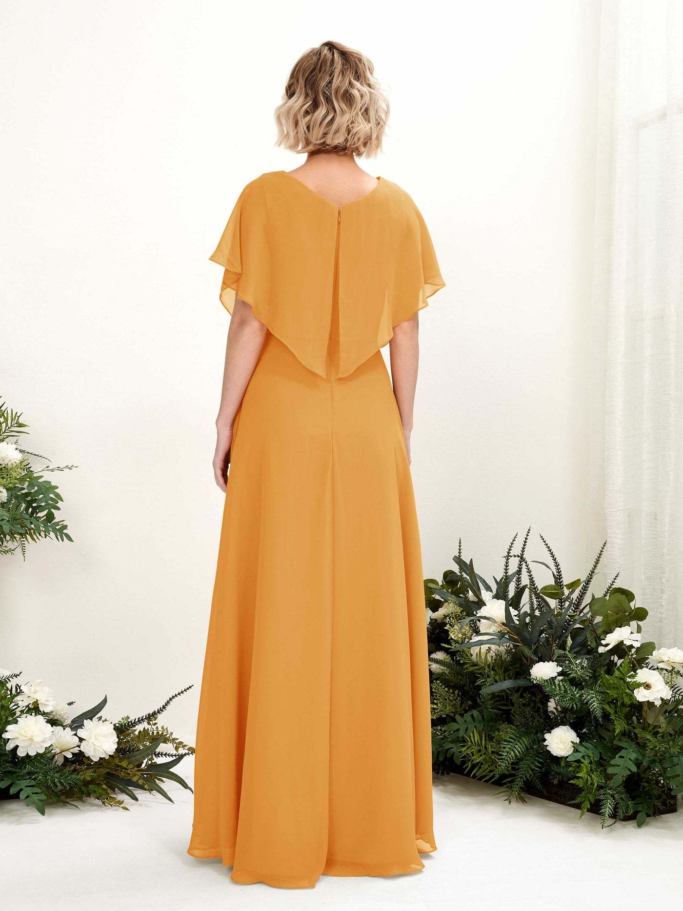 Carlyna Vestido Línea A Escote en V Manga con vuelo Hasta el suelo Dama de honor Mango #color_mango