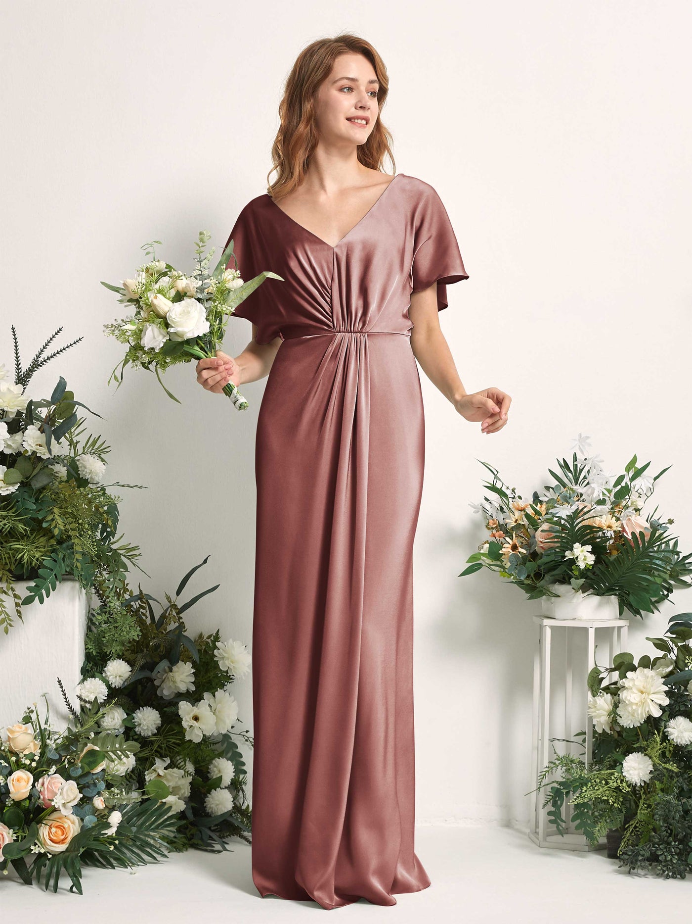 Carlyna Vestido línea A escote en V manga con vuelo hasta el suelo dama de honor Rosa Del Desierto #color_rosa-del-desierto