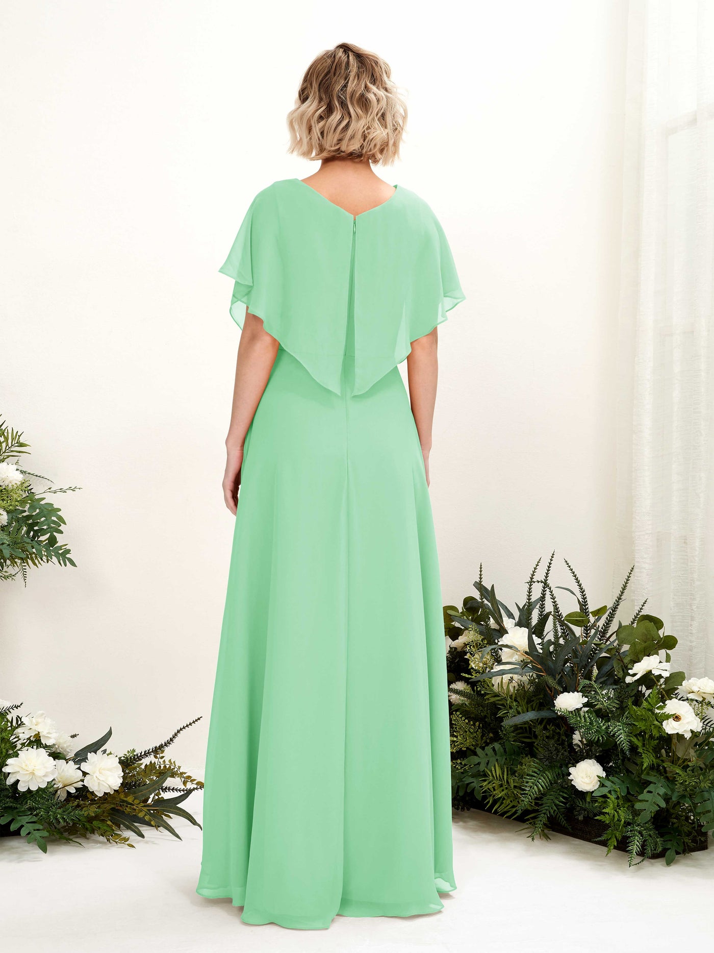 Carlyna Vestido Línea A Escote en V Manga con vuelo Hasta el suelo Dama de honor Verde Menta #color_verde-menta